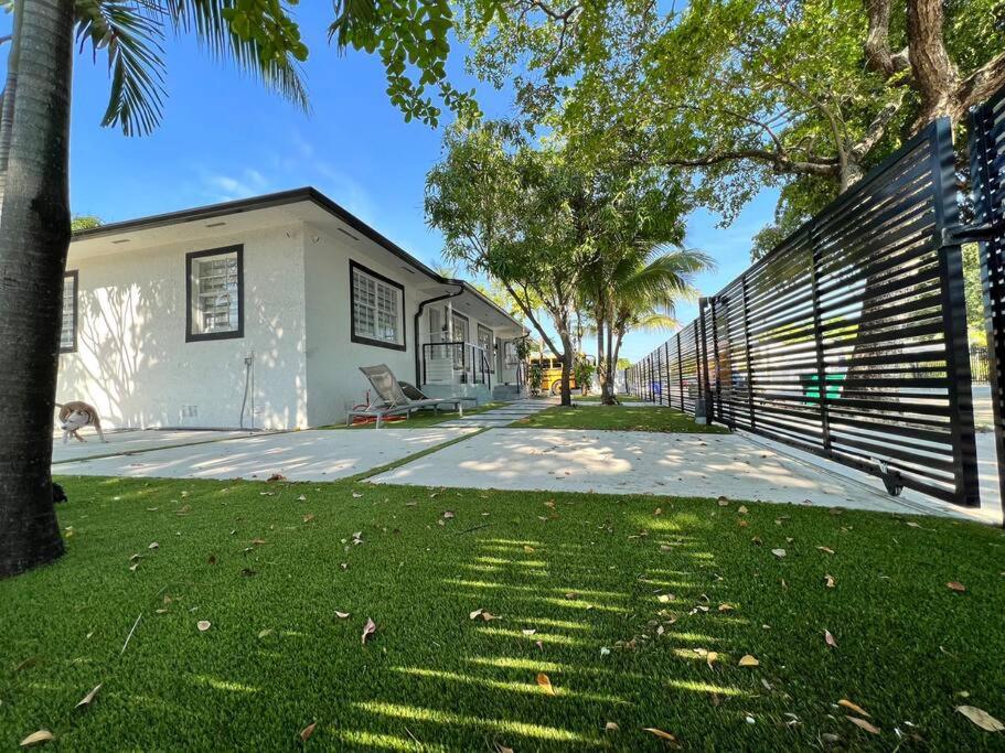 Stylish 2/1 centrally located!