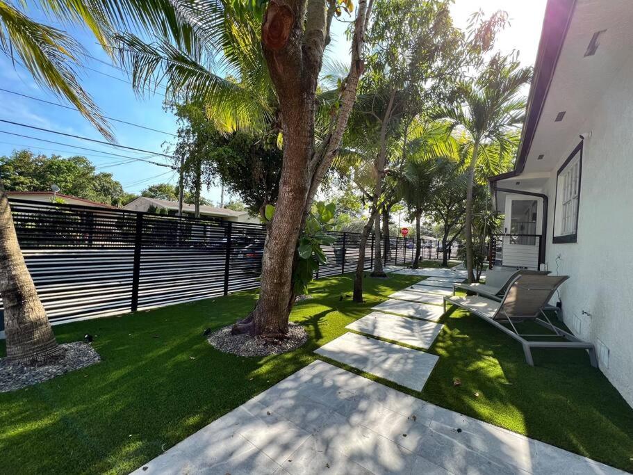 Stylish 2/1 centrally located!