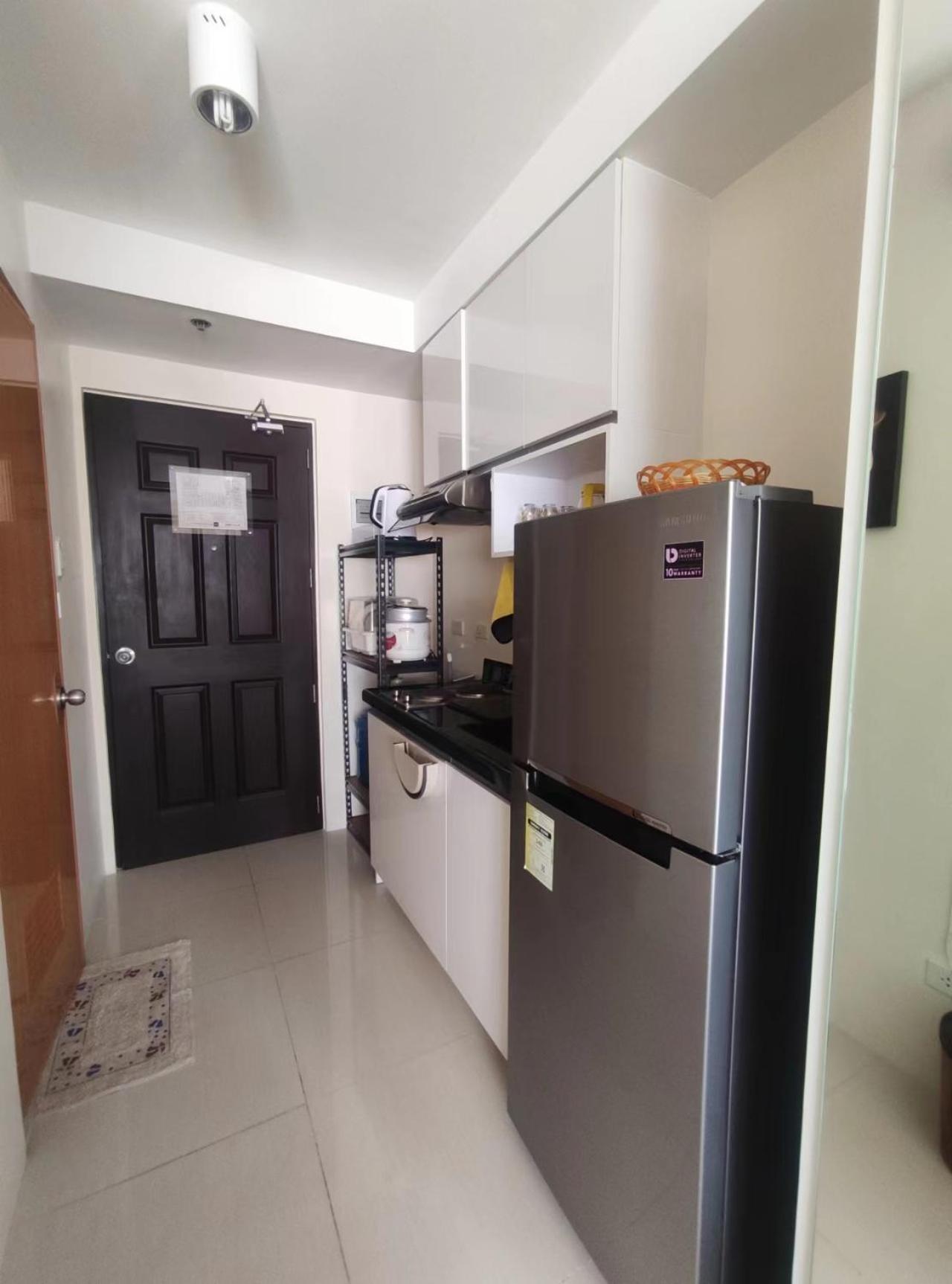 Studio Condotel Unit in Cebu City #NetflixandChill view 4