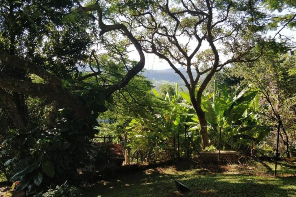 Casa de Campo Condomínio Serra Negra