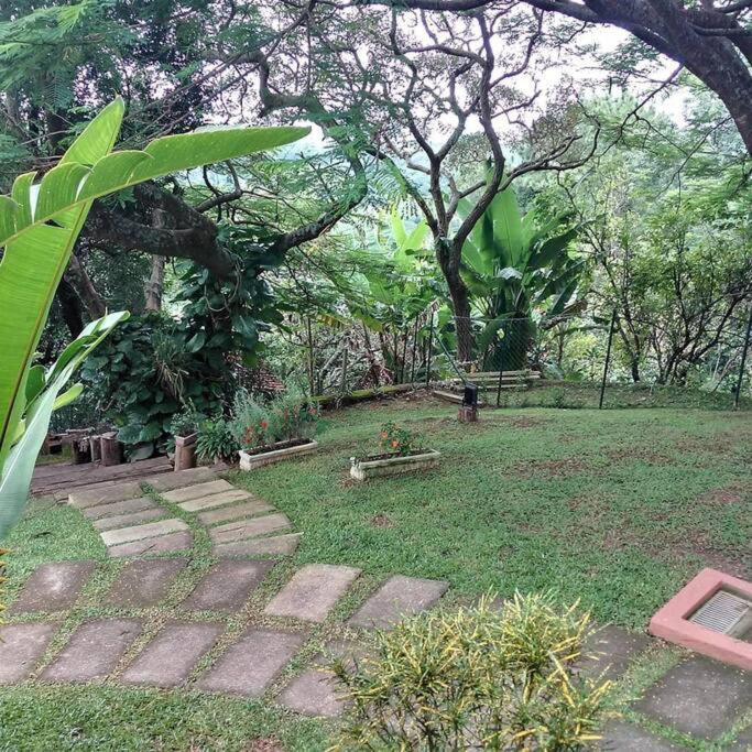 Casa de Campo Condomínio Serra Negra