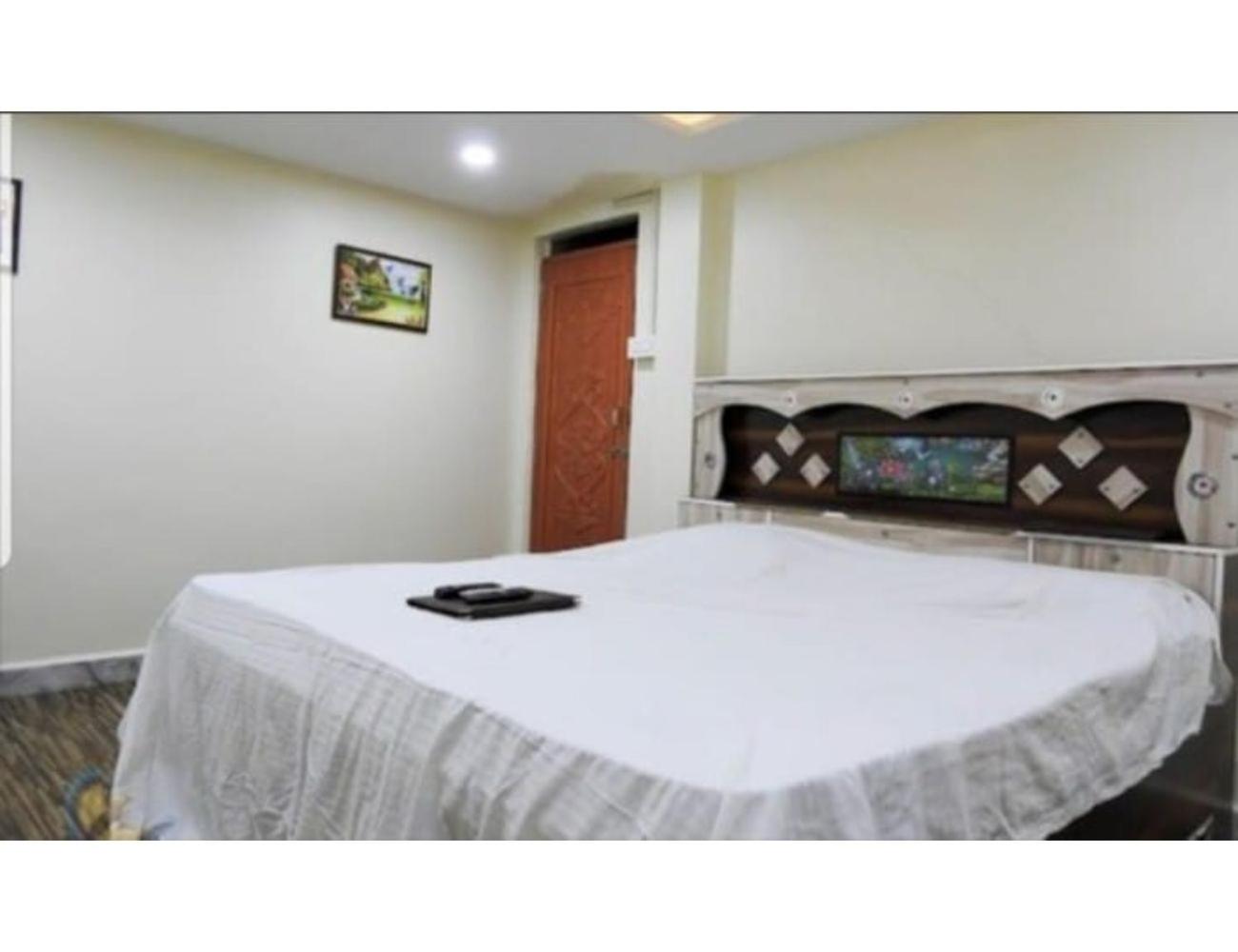 Madan Shree Farm house and Garden, Dewas view 5