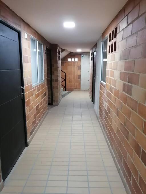 Increíble Apartaestudio Cerca al Centro Comercial Los Molinos