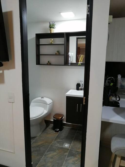Increíble Apartaestudio Cerca al Centro Comercial Los Molinos