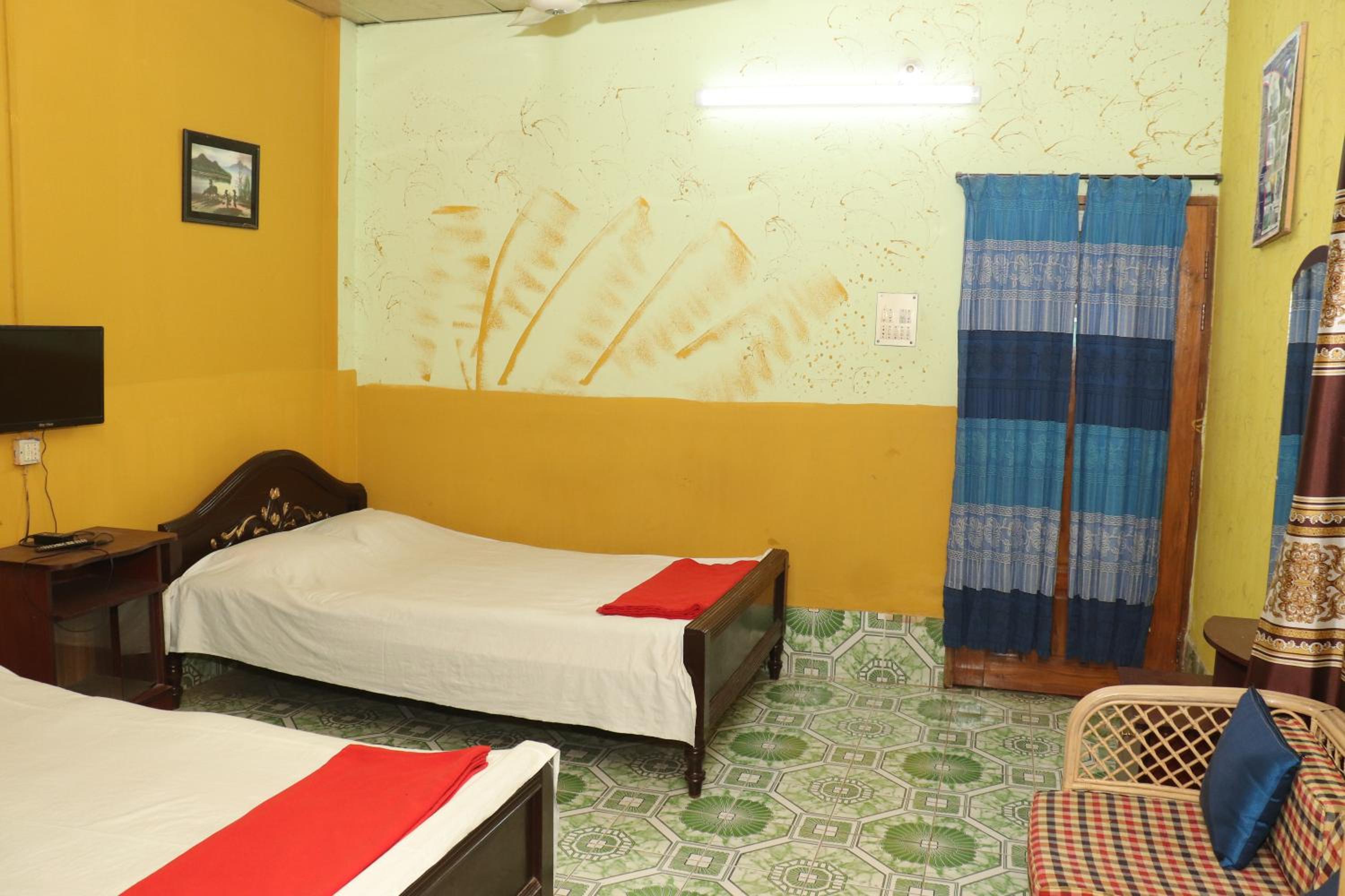 Green Leaf Guest House ColIege Road Sreemongal