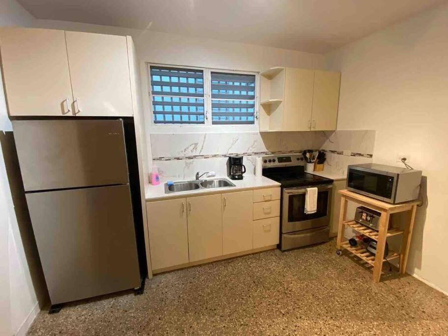3 bd by airport El yunque Walk to the beach view 4