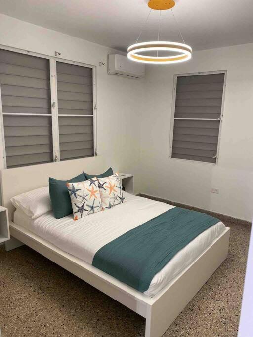 3 bd by airport El yunque Walk to the beach view 5