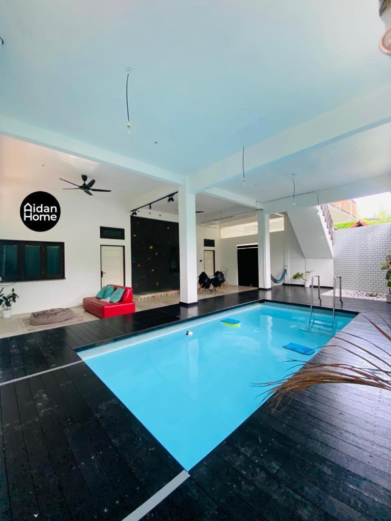 AIDAN HOME 1 Private Indoor Pool photo 3