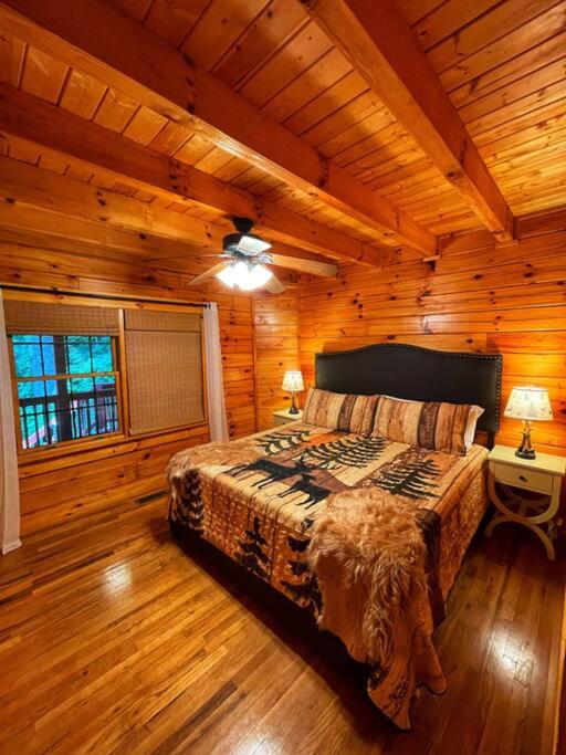 Smokey Mountain Retreat view 5