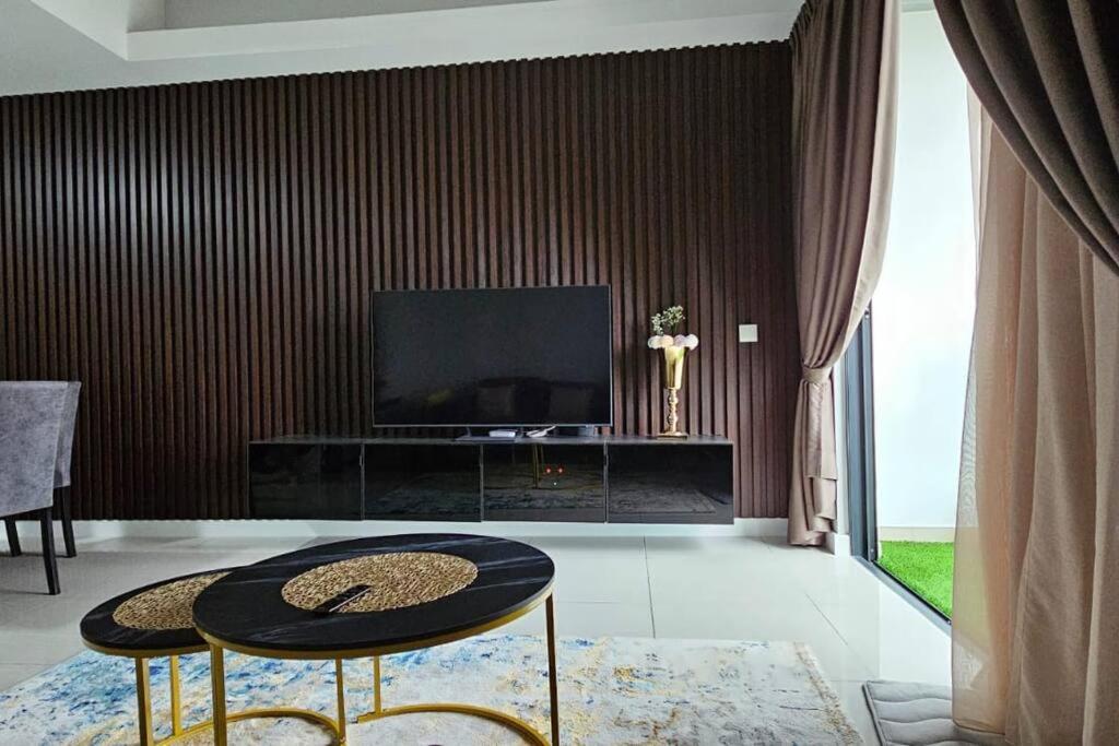 Sentral Suites Kuala lumpur By Leyla 3BR suites 8 pax