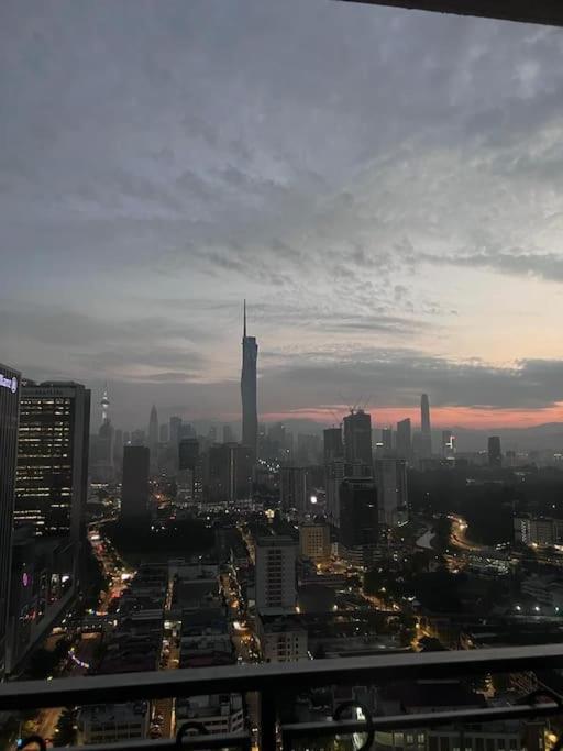 Sentral Suites Kuala lumpur By Leyla 3BR suites 8 pax