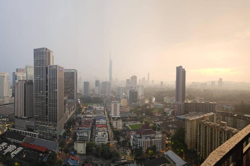 Sentral Suites Kuala lumpur By Leyla 3BR suites 8 pax