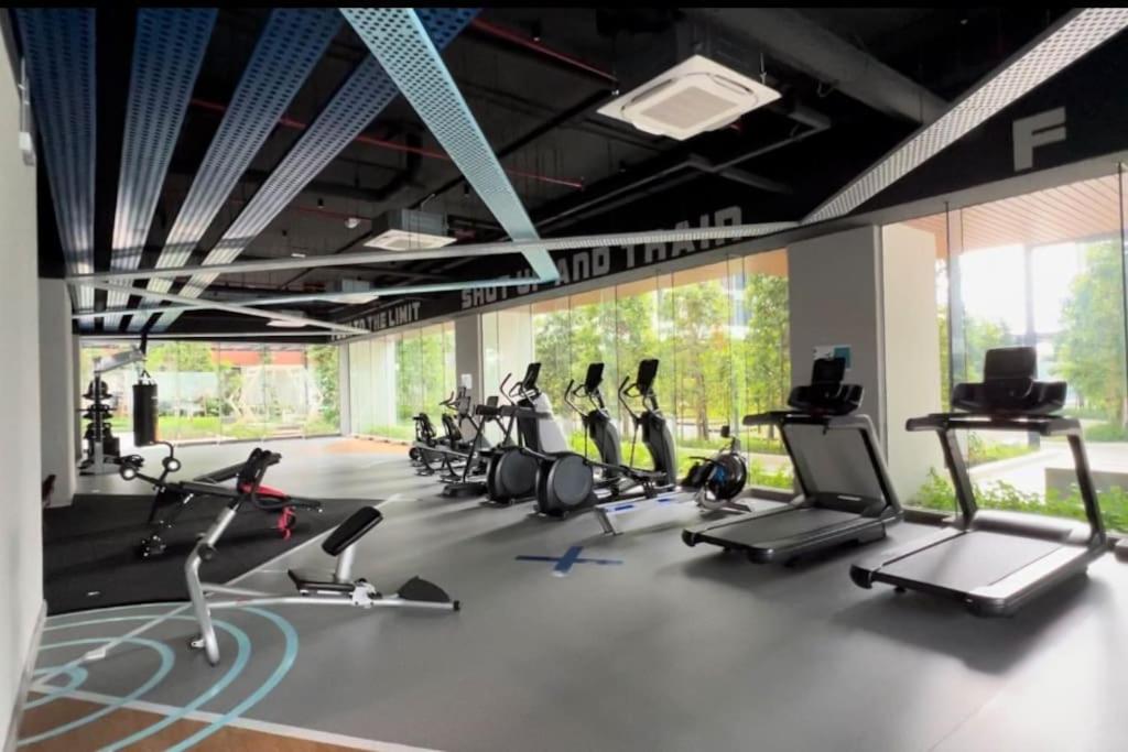 Sentral Suites Kuala lumpur By Leyla 3BR suites 8 pax