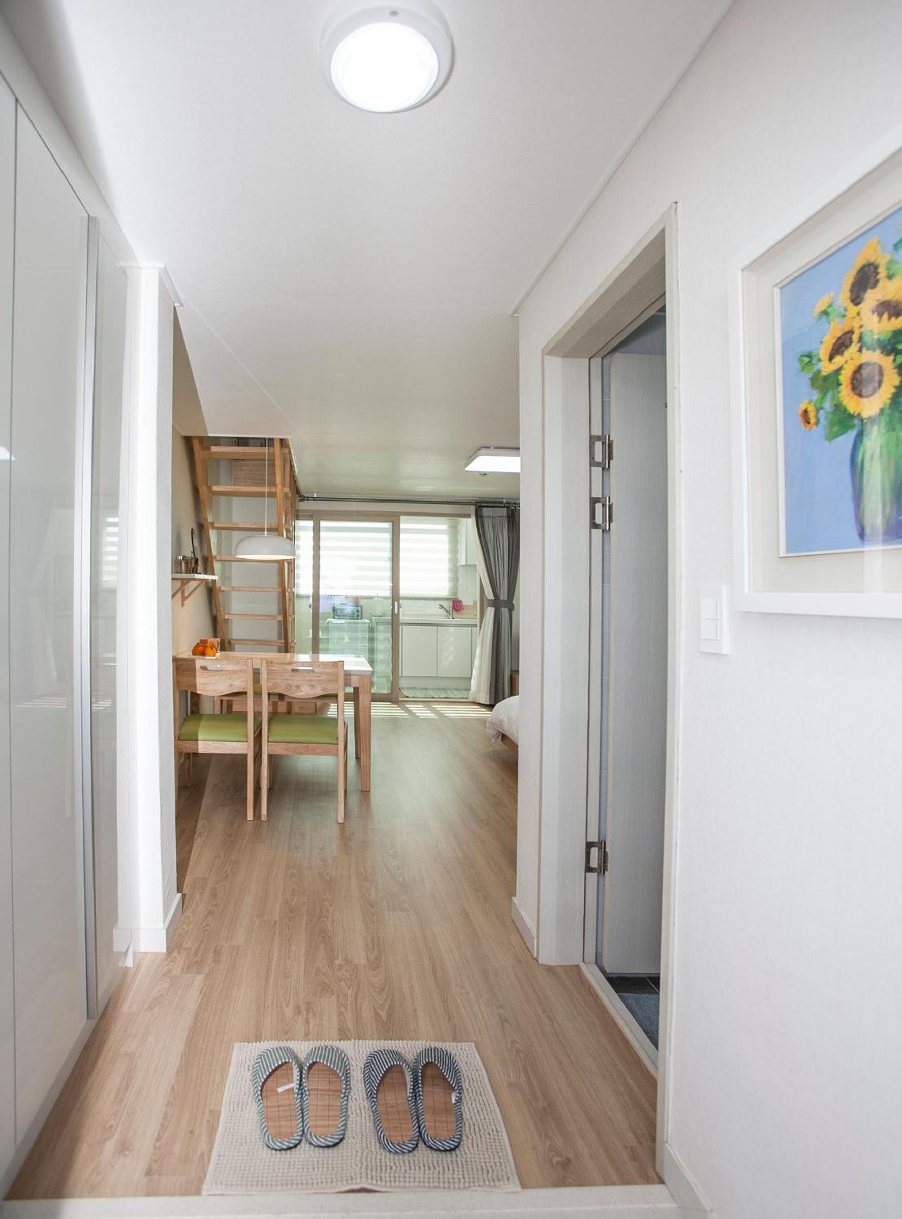 Jeju Aria Pension