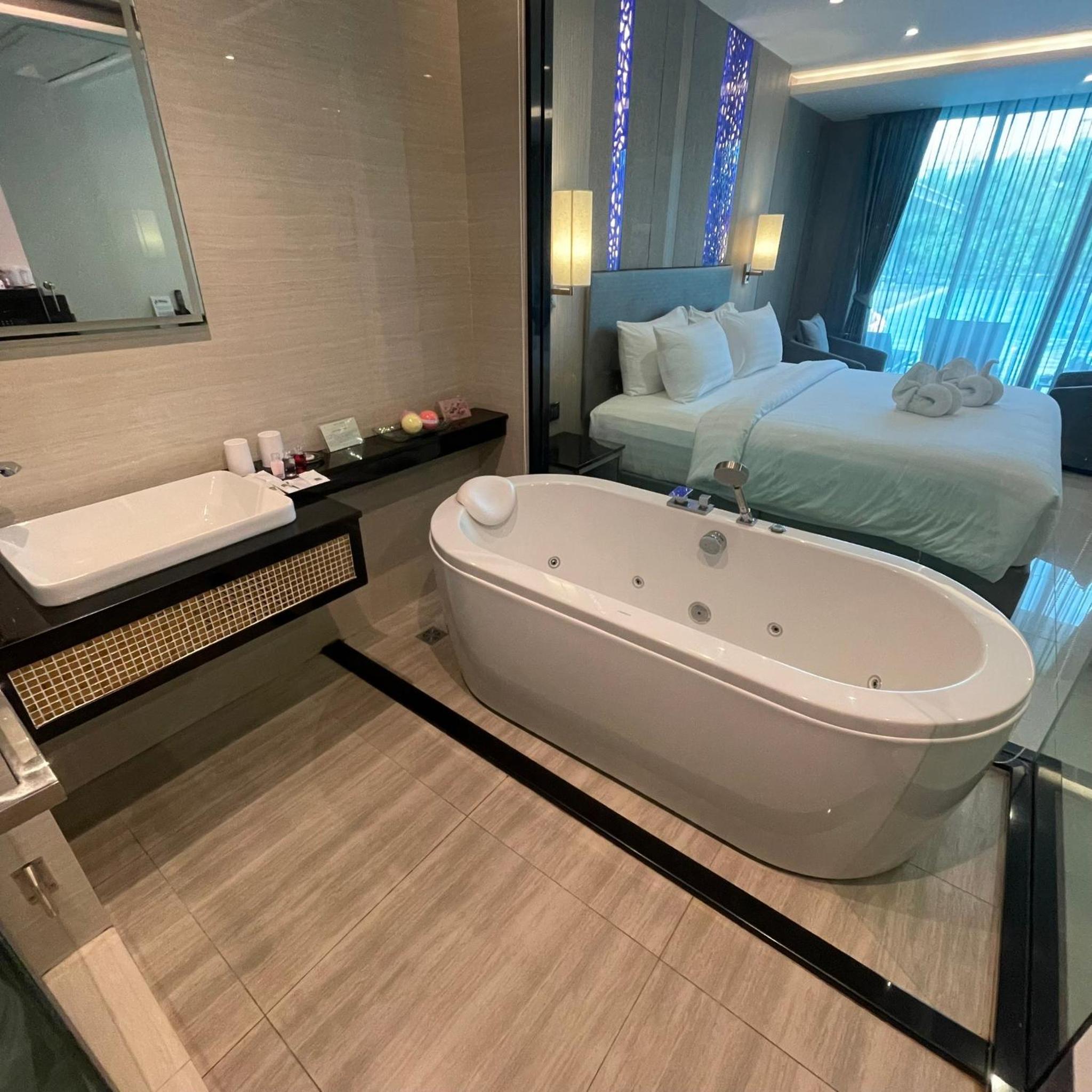 Jacuzzi
