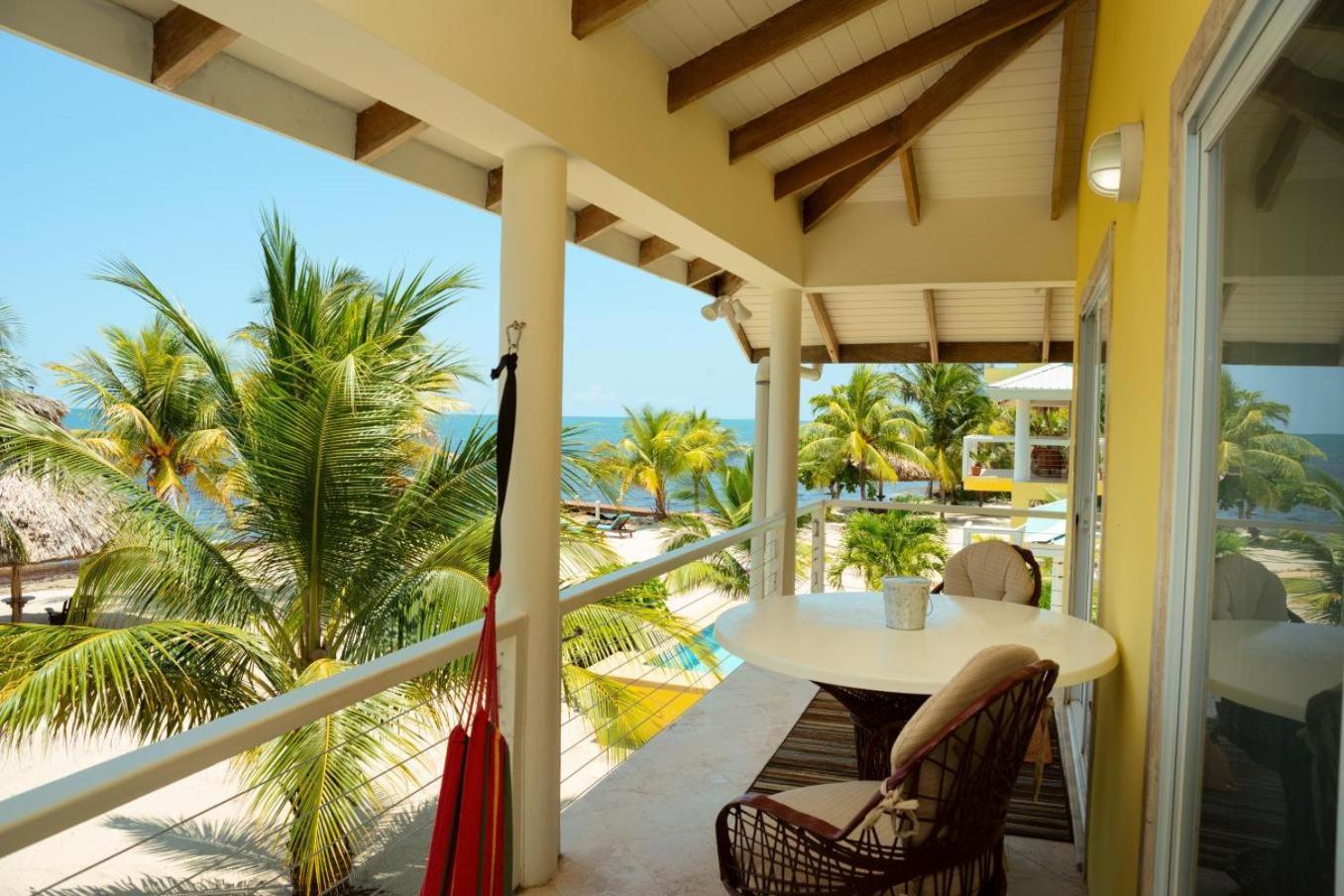 Lucky Duck Villa - Huge Beachfront Pool and Pier view 2
