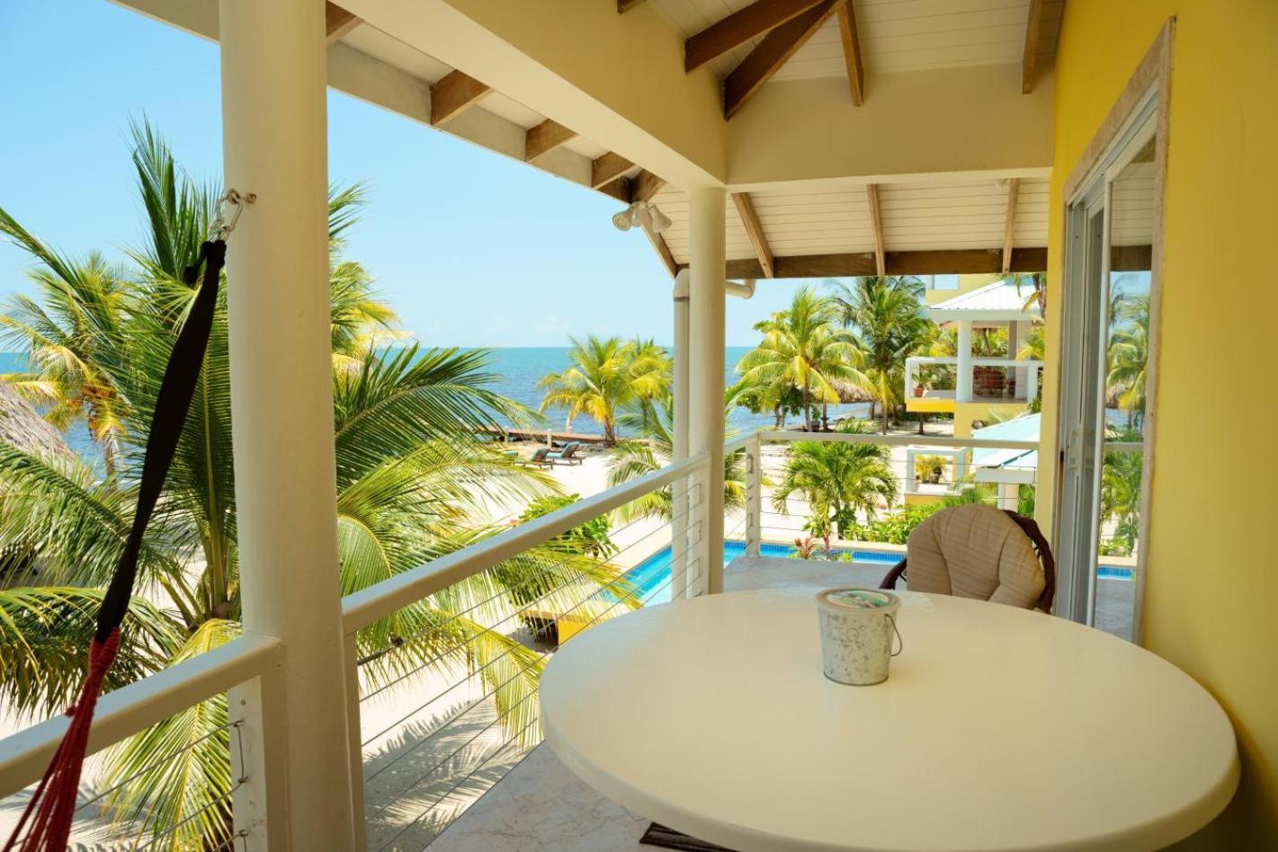 Lucky Duck Villa - Huge Beachfront Pool and Pier view 5
