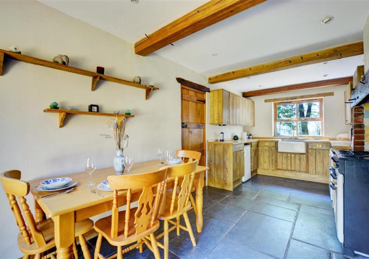 3 Bed in Manorbier oc-pw270a