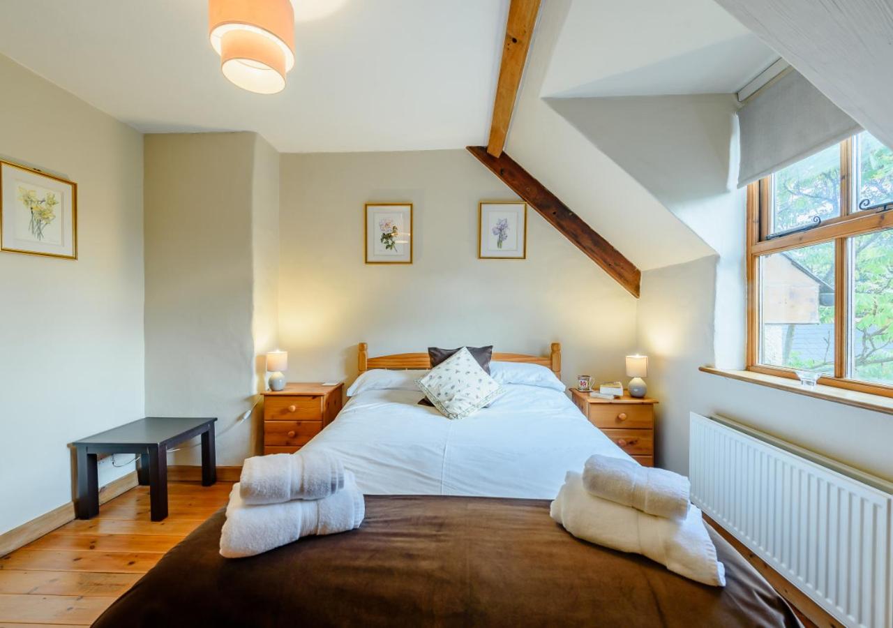 3 Bed in Manorbier oc-pw270a