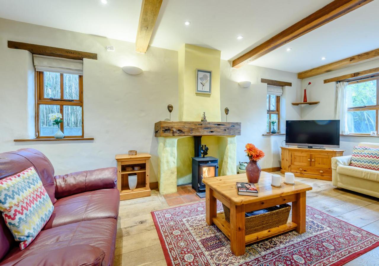 3 Bed in Manorbier oc-pw270a
