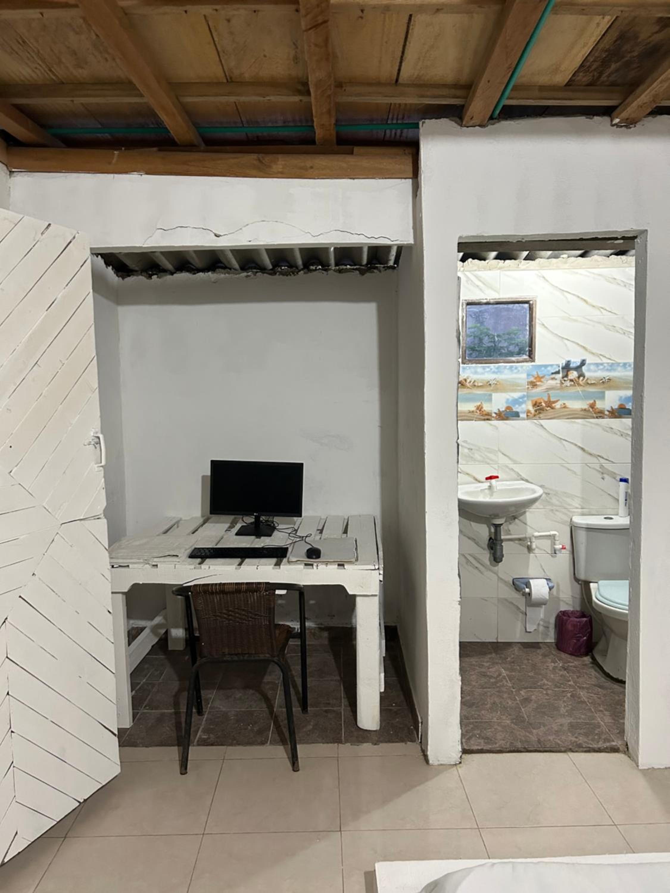 Punta Arena EcoHostal and EcoFit: An Eco-Friendly Oasis for Adventurous Explorers and Serenity Seekers