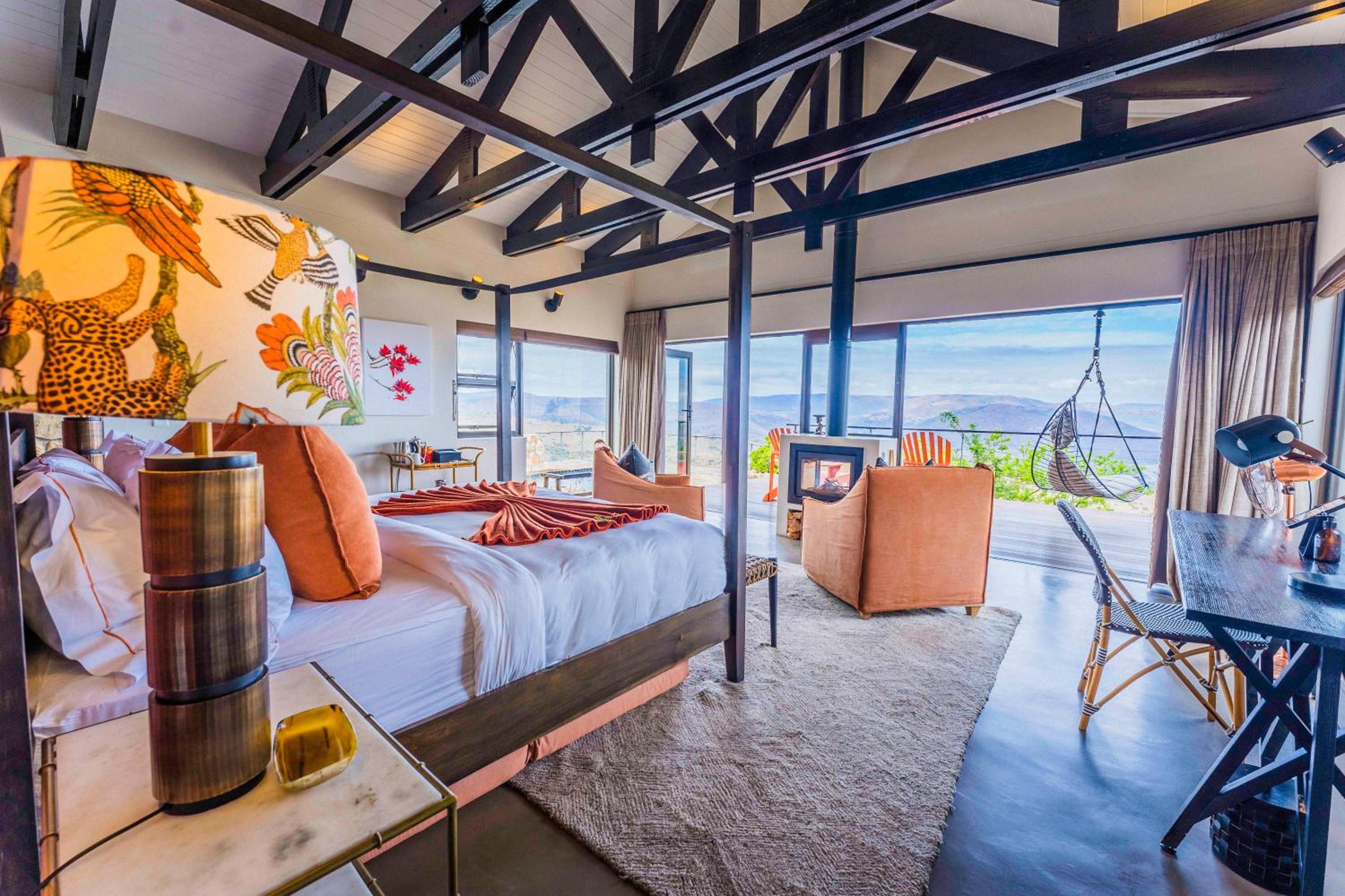 Zulu Rock Lodge - Babanango Game Reserve