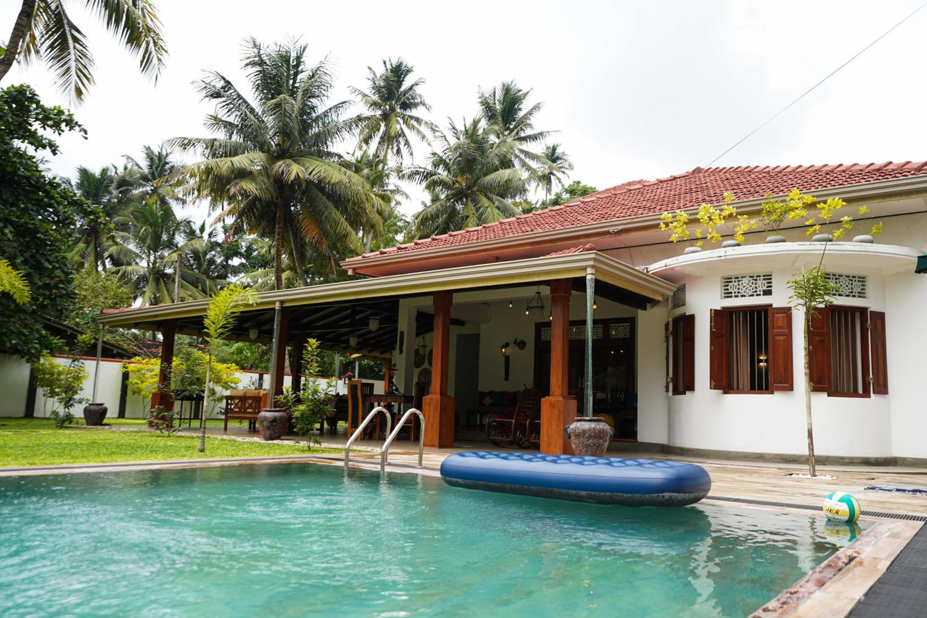 Cozy Villa