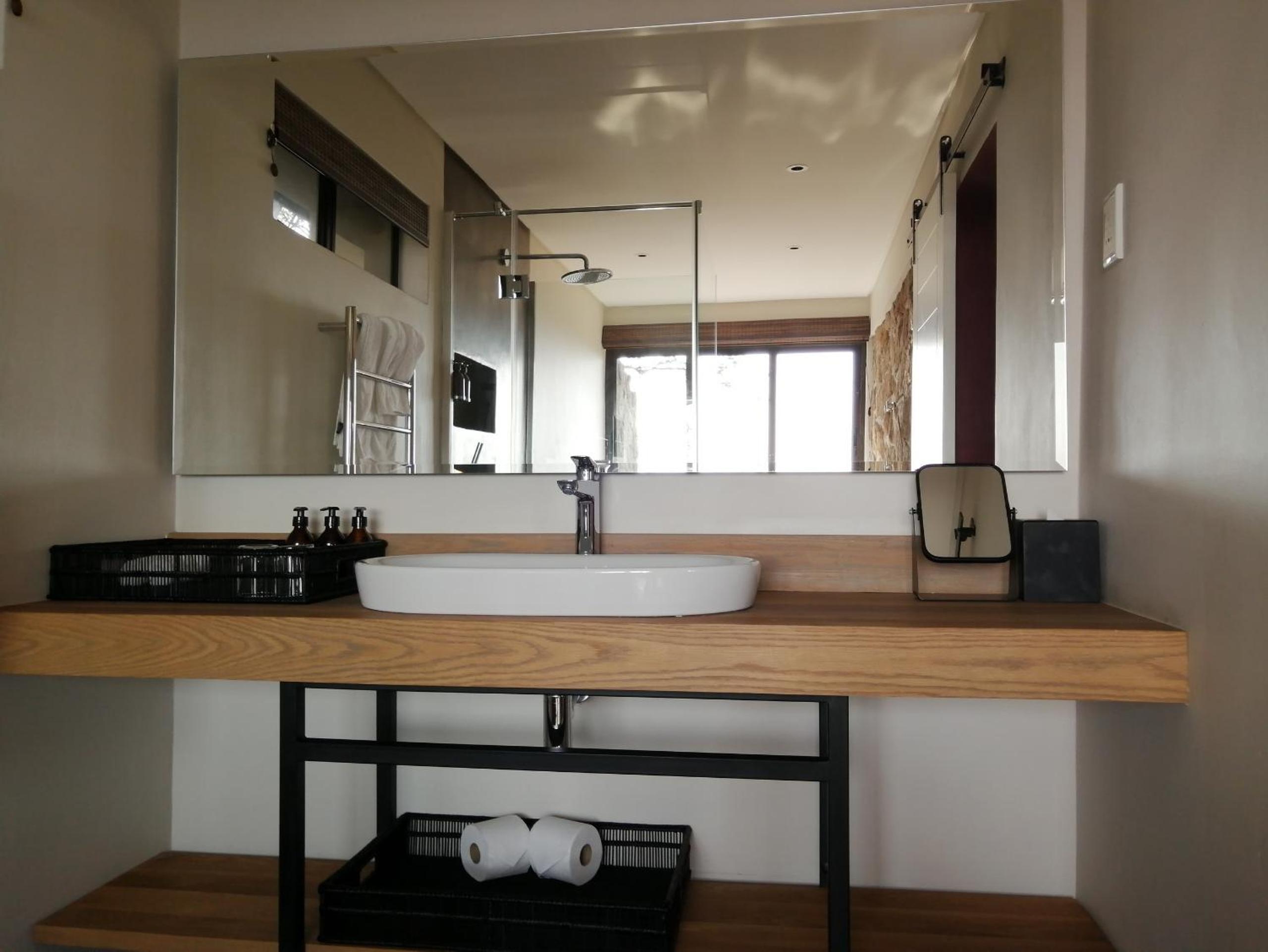 Zulu Rock Lodge - Babanango Game Reserve