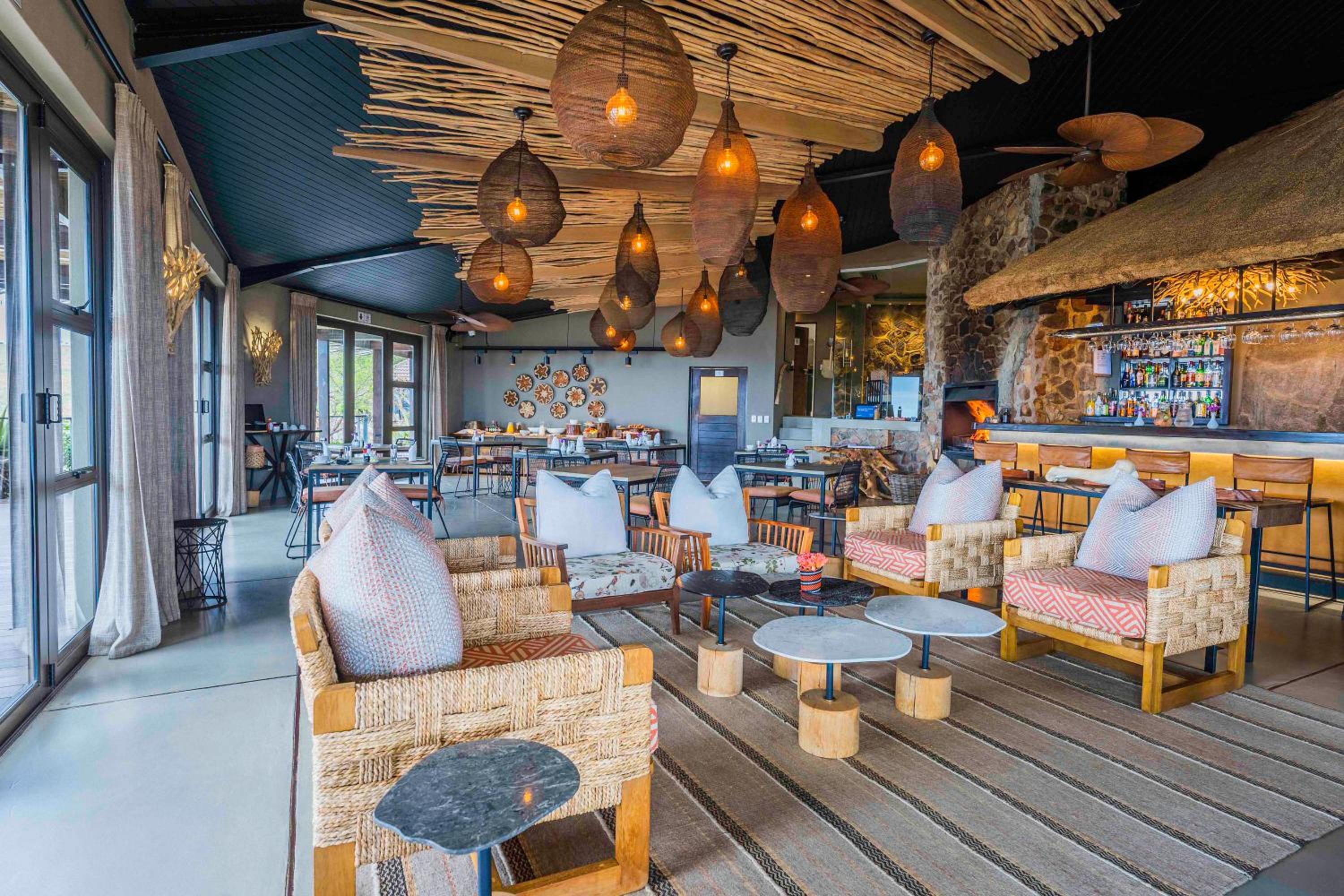 Zulu Rock Lodge - Babanango Game Reserve