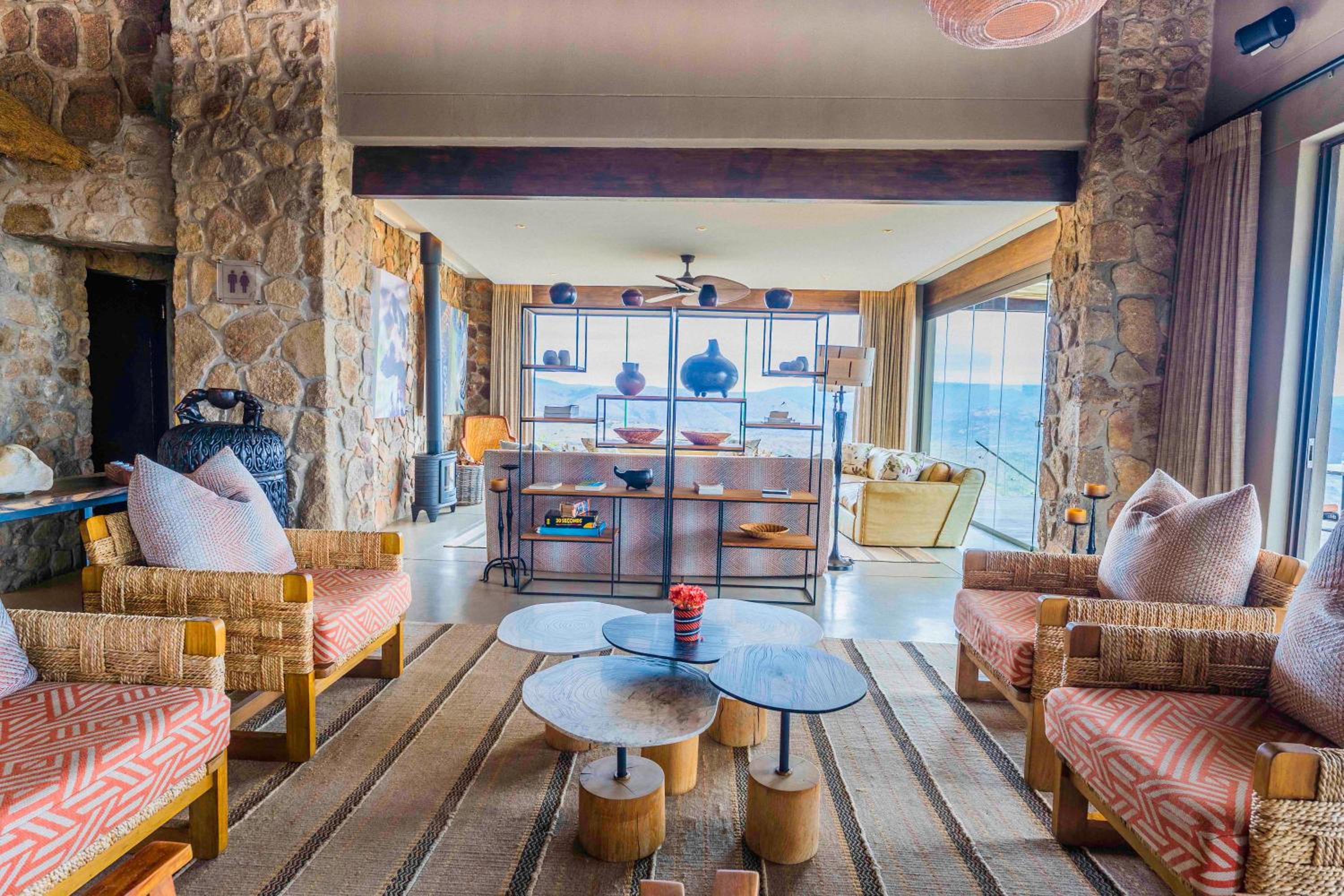 Zulu Rock Lodge - Babanango Game Reserve