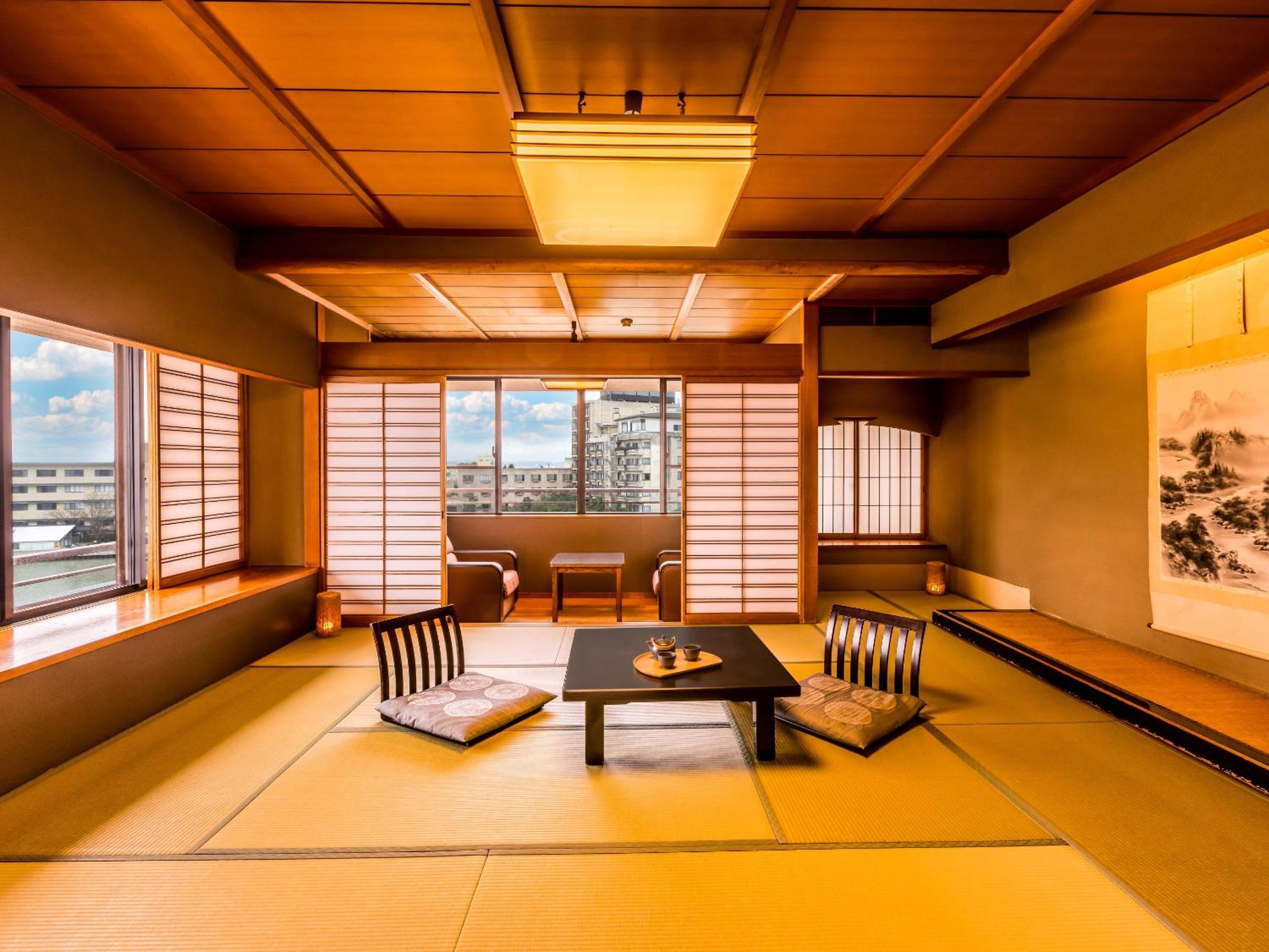 Ooedo Onsen Monogatari Premium Kaga Maruya
