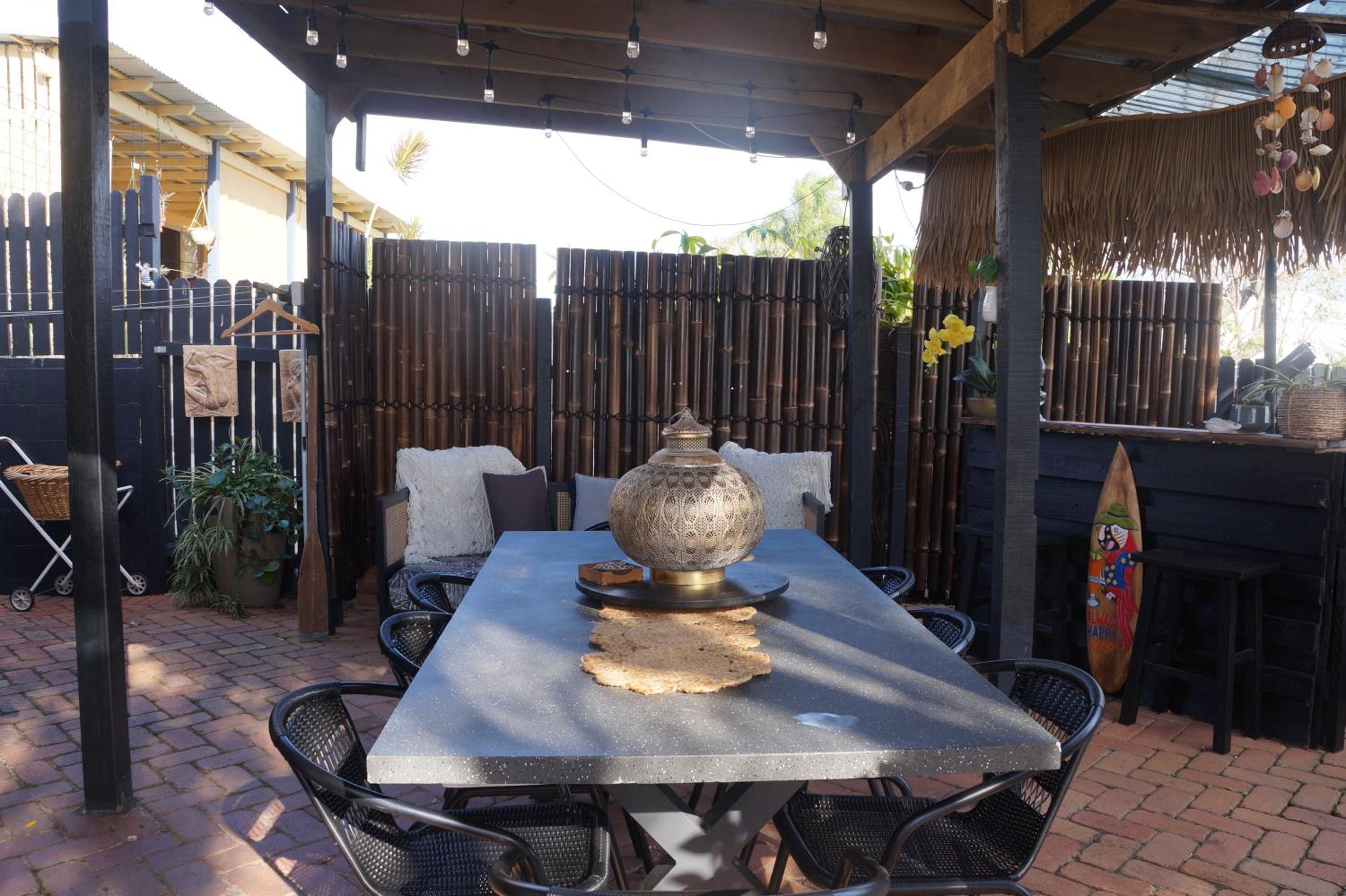 Luxury 4 Bedroom Home with Pool & Games Room Bar