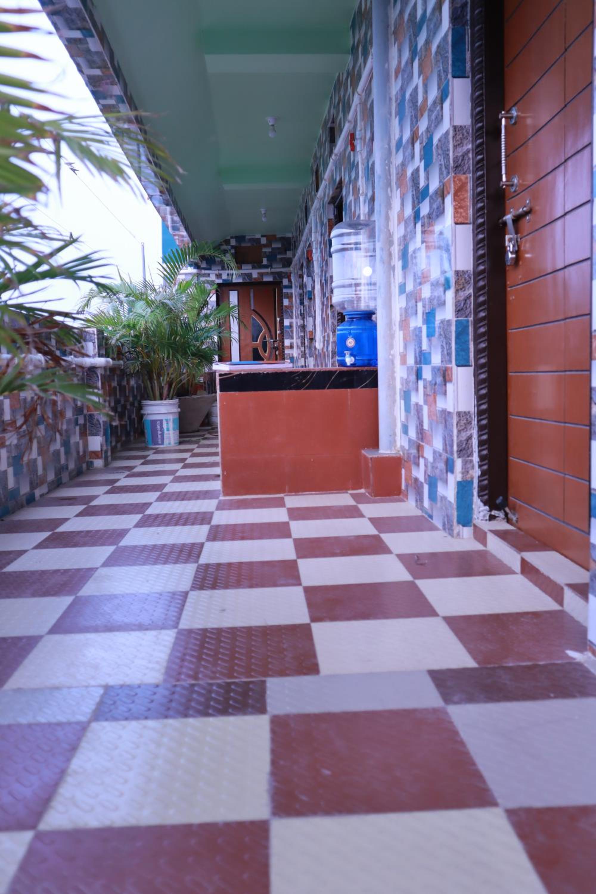 Photo 6