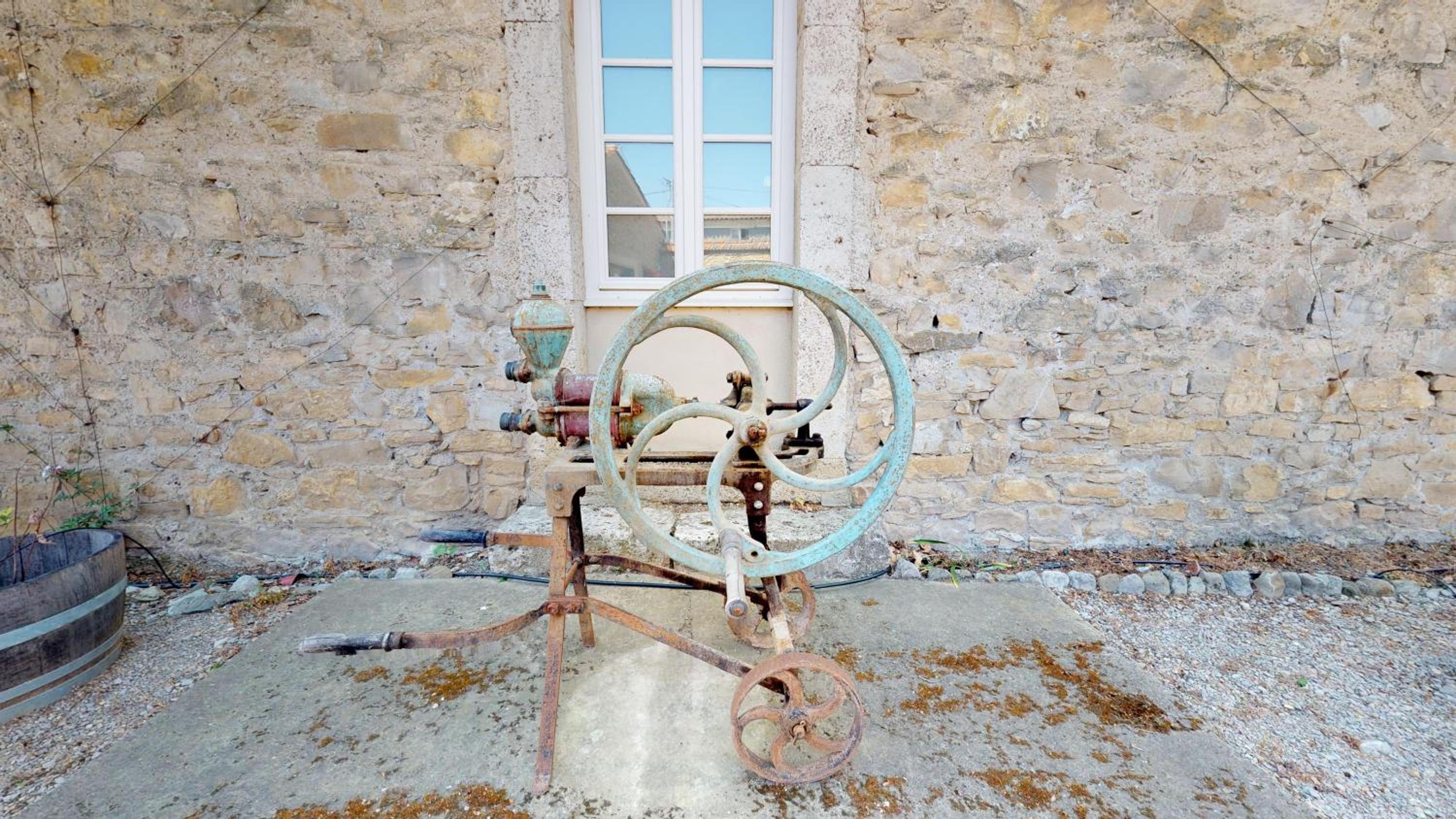 Photo 16
