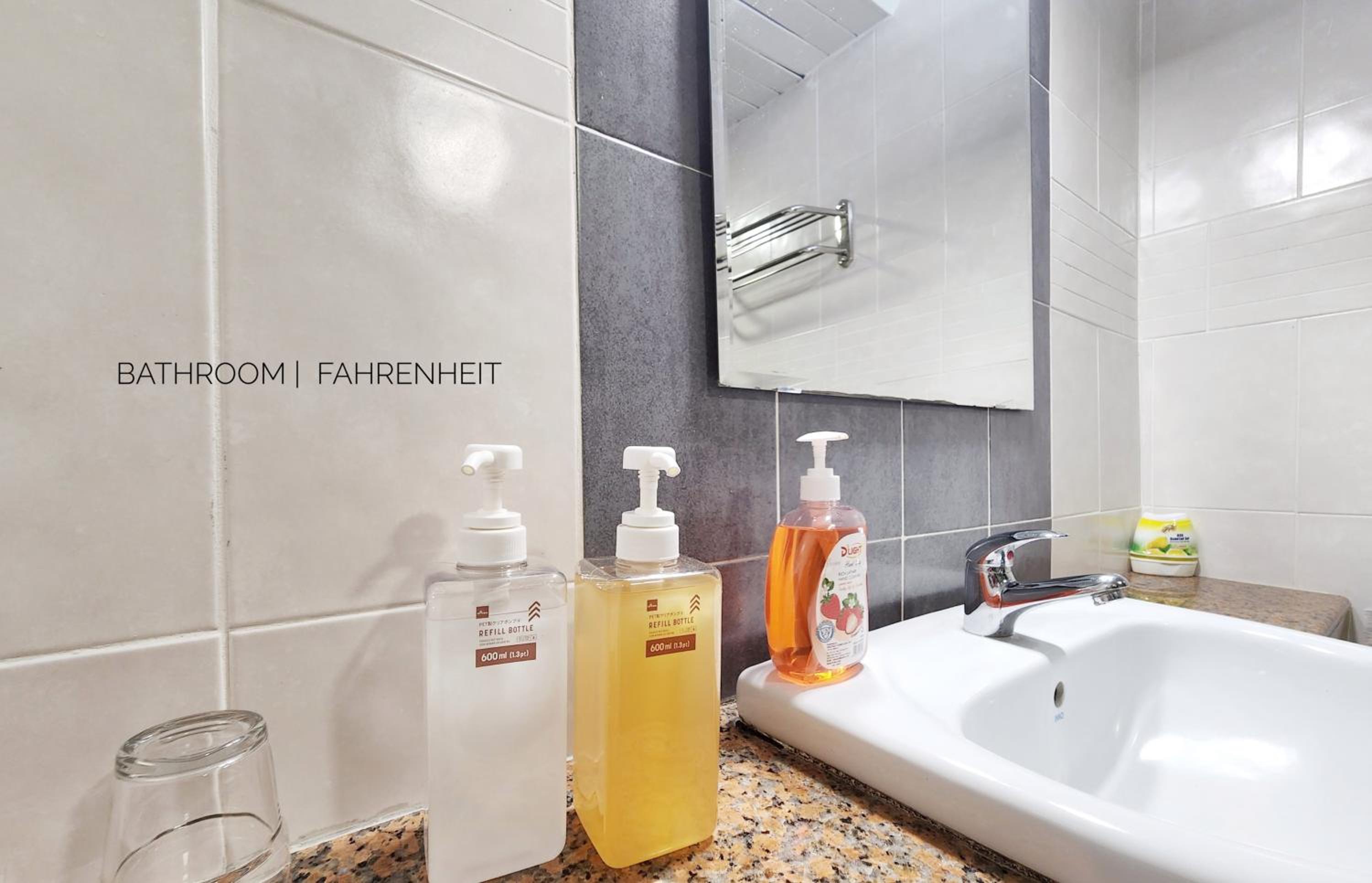 16pax Bukit Bintang Pavilion/Fahrenheit/ Netflix