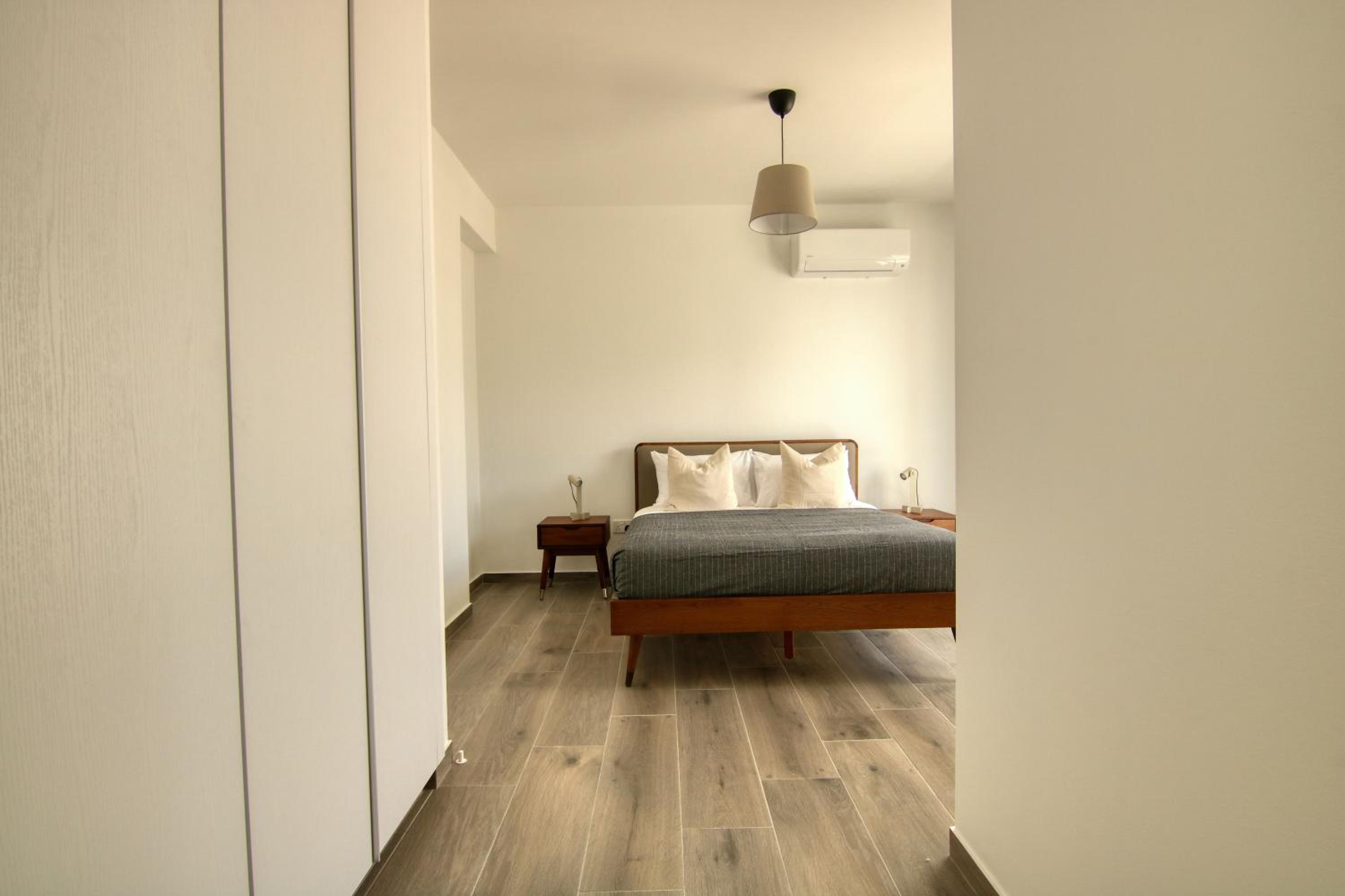Phaedrus Living Coral Suites Aquatic