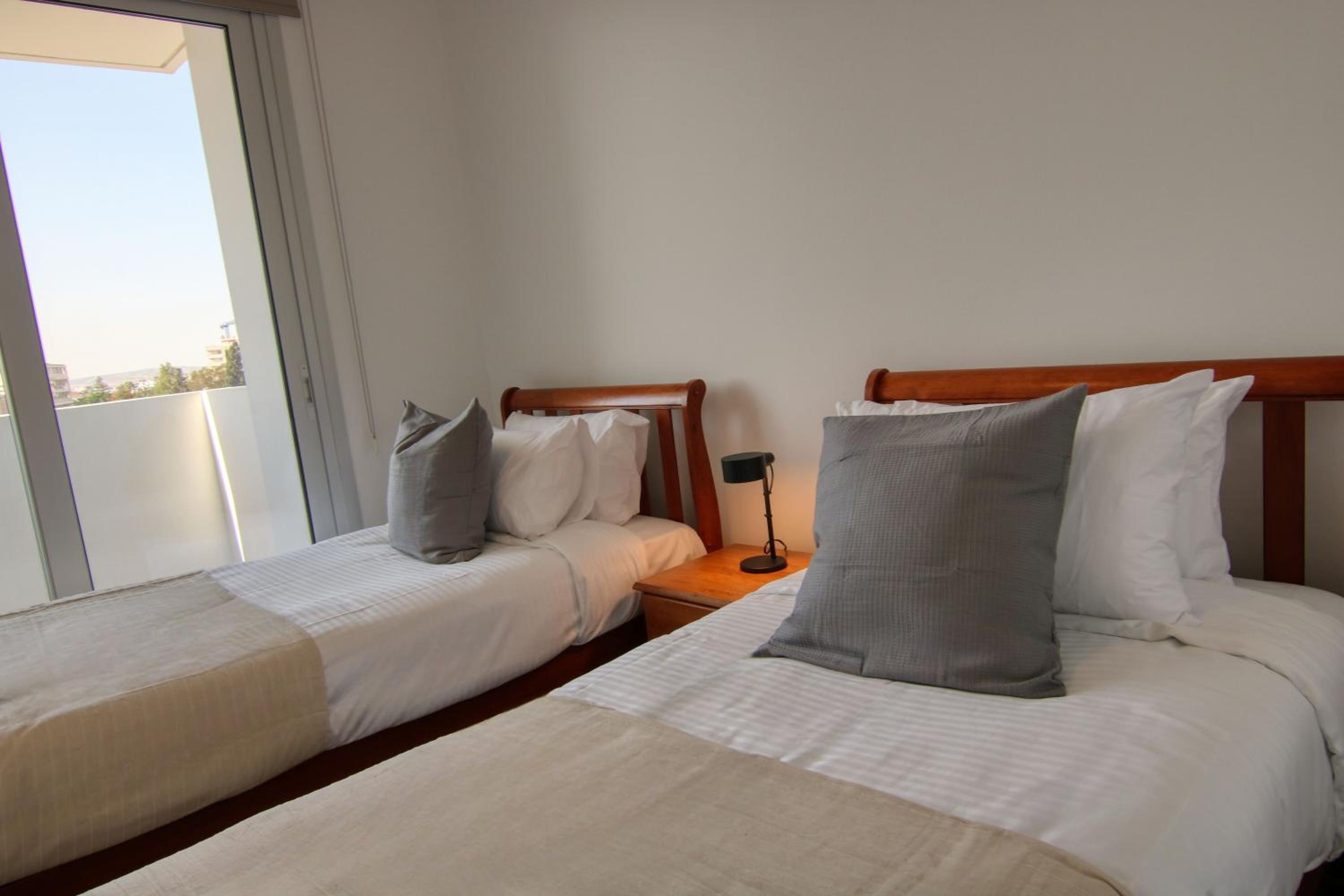Phaedrus Living Coral Suites Aquatic