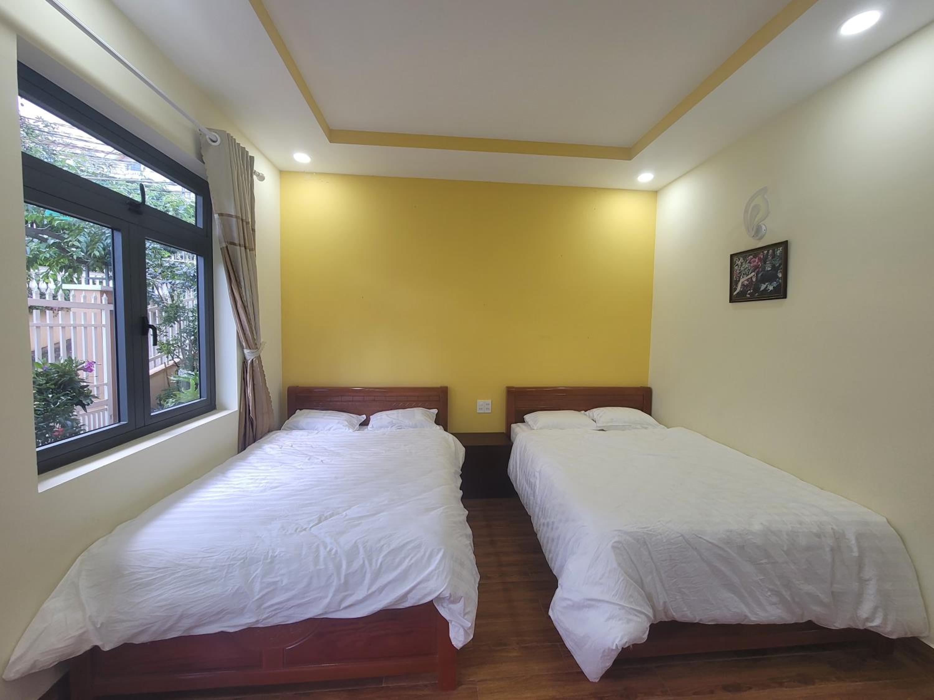 Bam's Home view 3