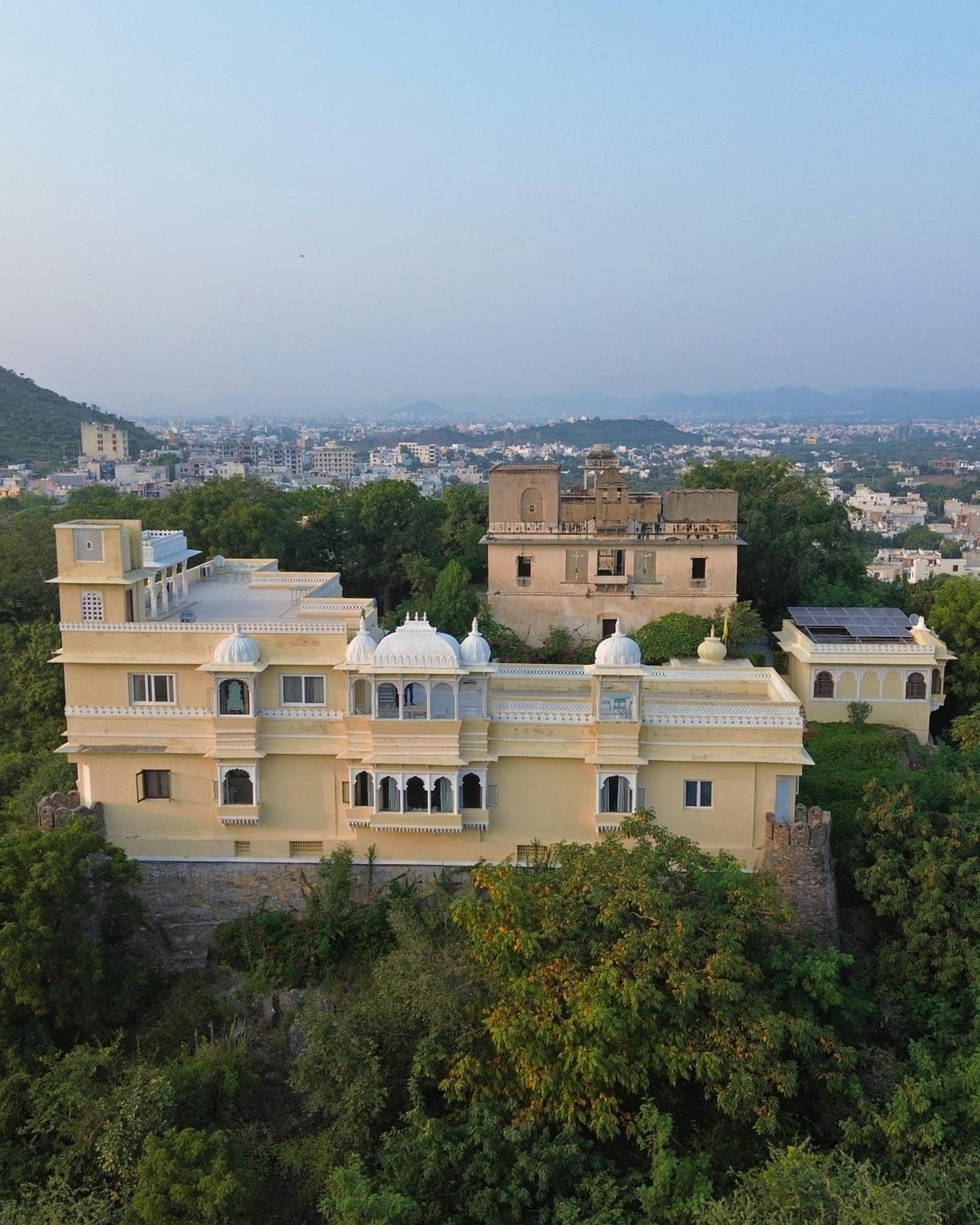 Udaipur Vacations - Titardi Garh- 18th Century Castle Homestay - Property Image 3