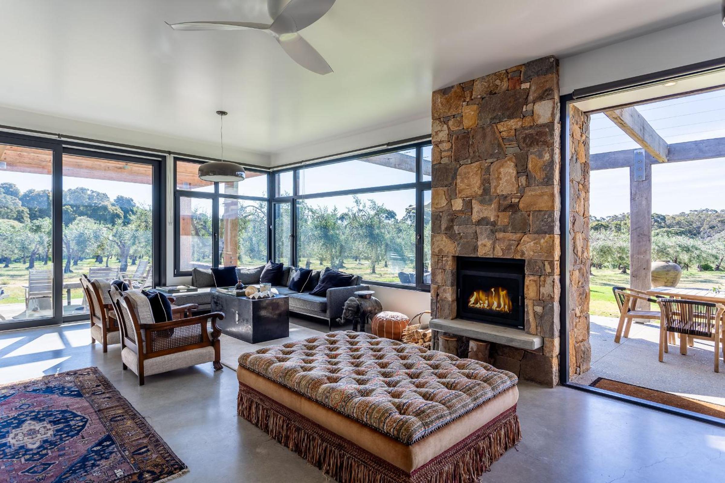 Ginahgulla Olive Estate I Private Properties