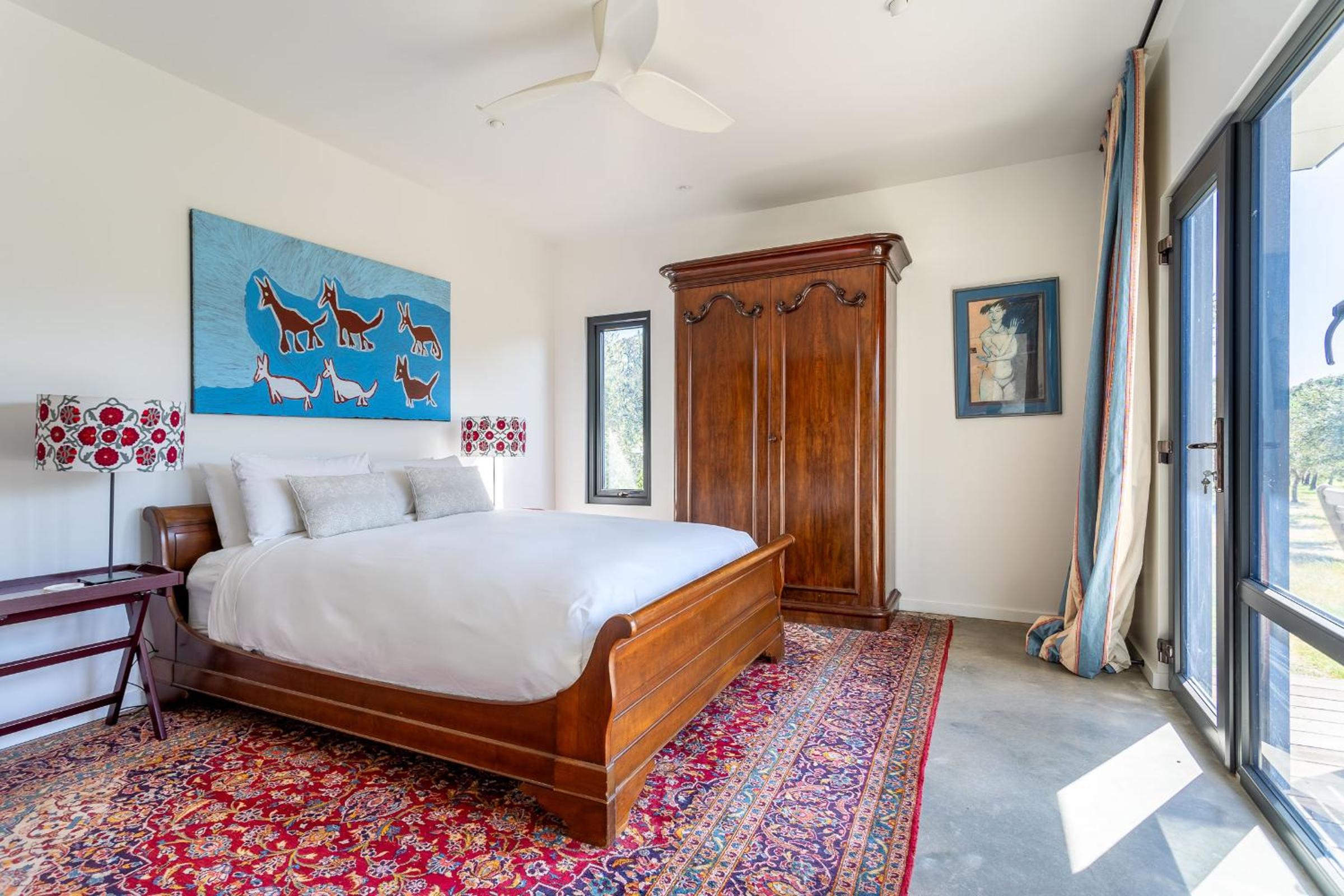 Ginahgulla Olive Estate I Private Properties