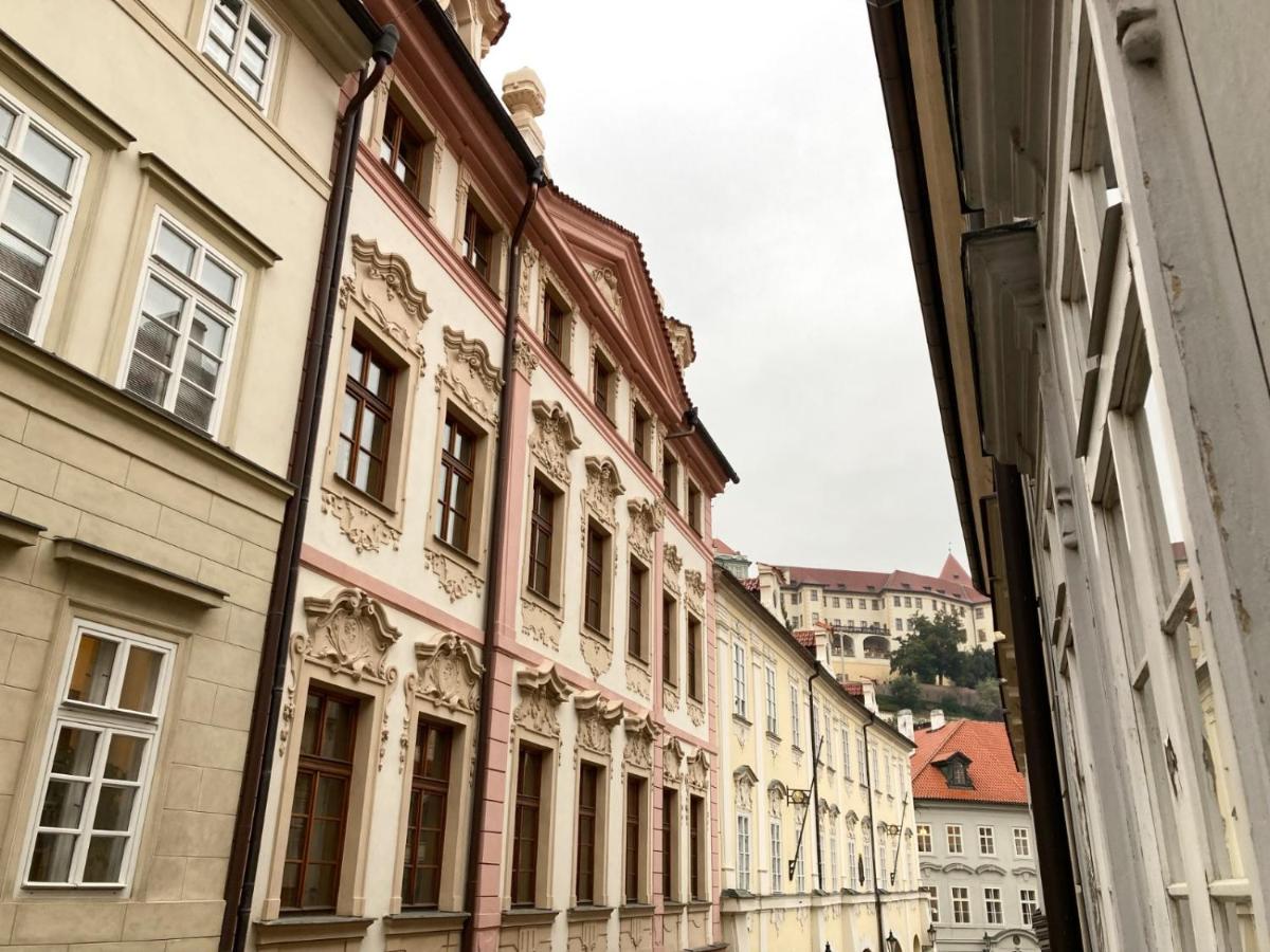 Best Price & Location - Historic Square Residency
