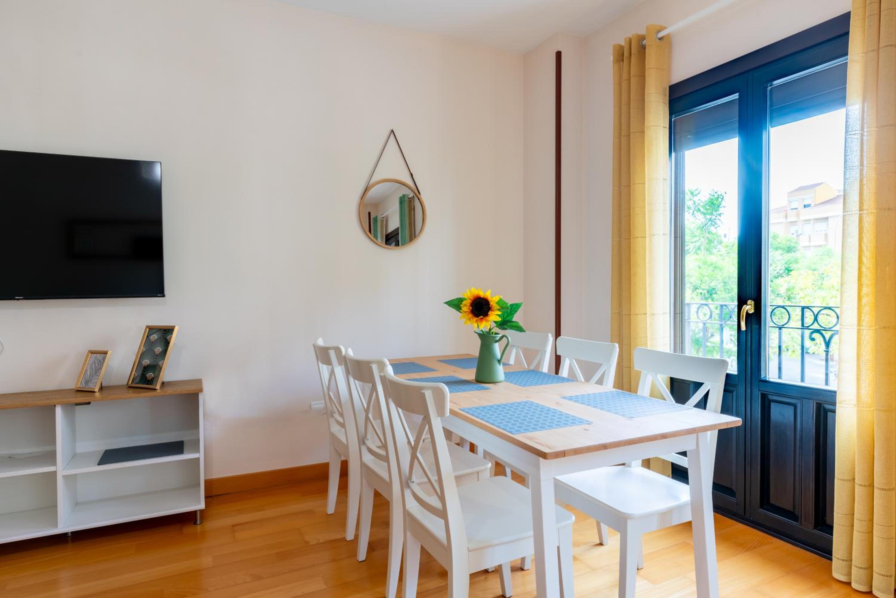 Center of Seville! Luxury apartment in Sevillian Manor House! view 5