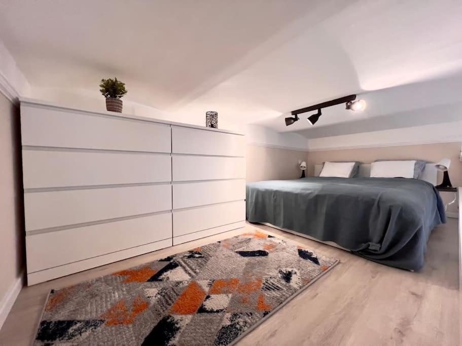 Cute Little Apartment in Downtown Budapest view 3