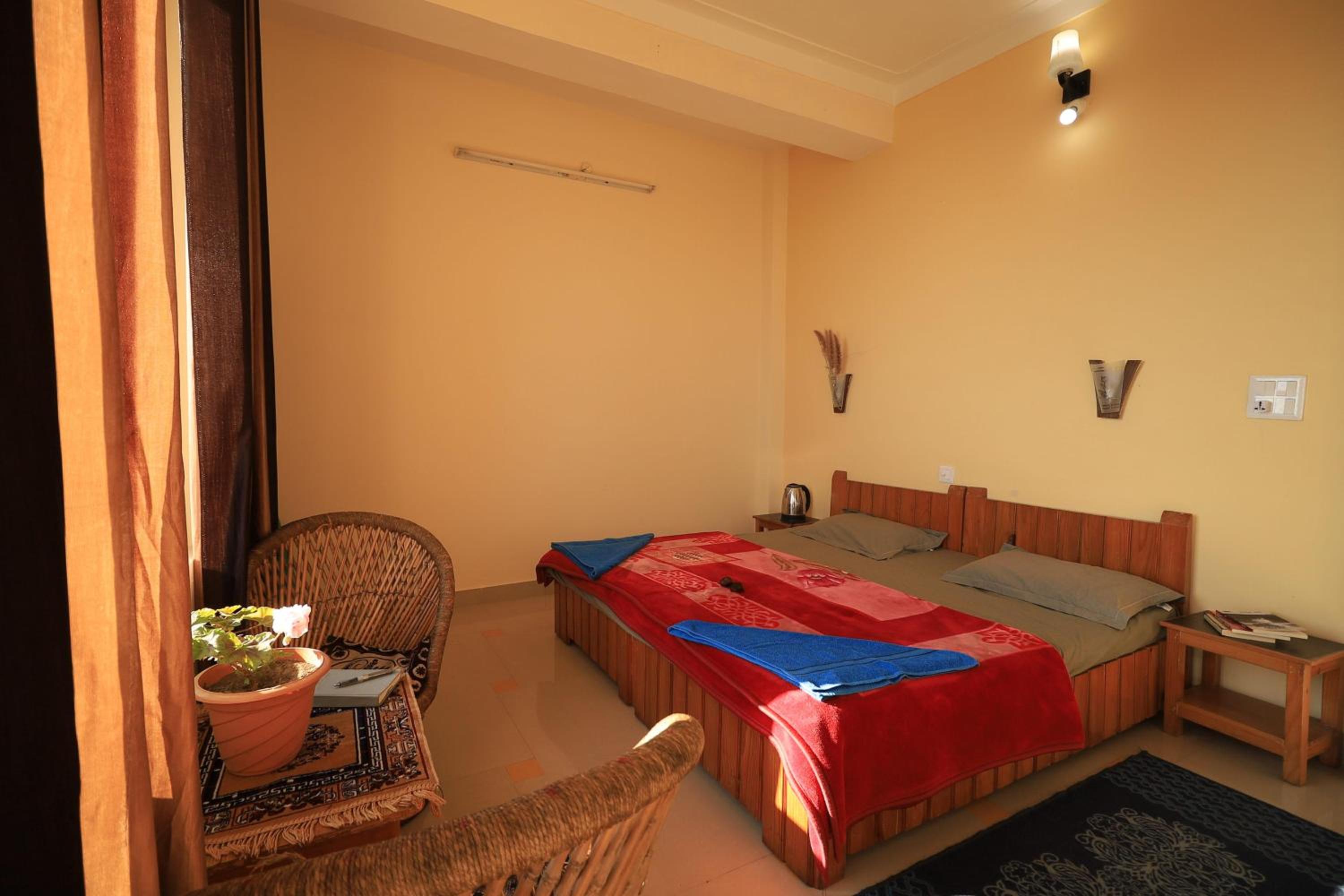 Oasis Guest House Bhagsu D'shala