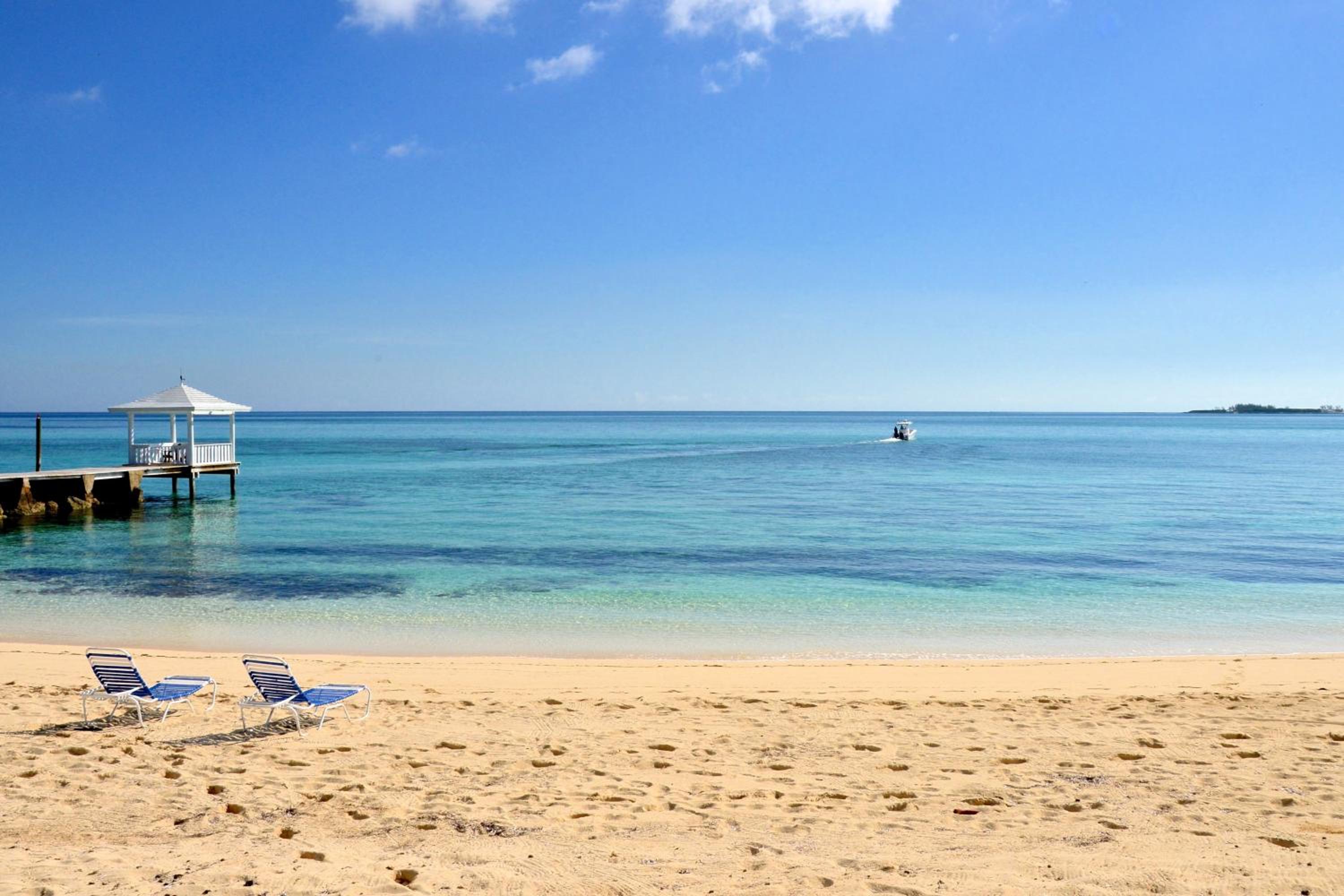 Photo 47 sur 58 de Sandyport Beach Resort