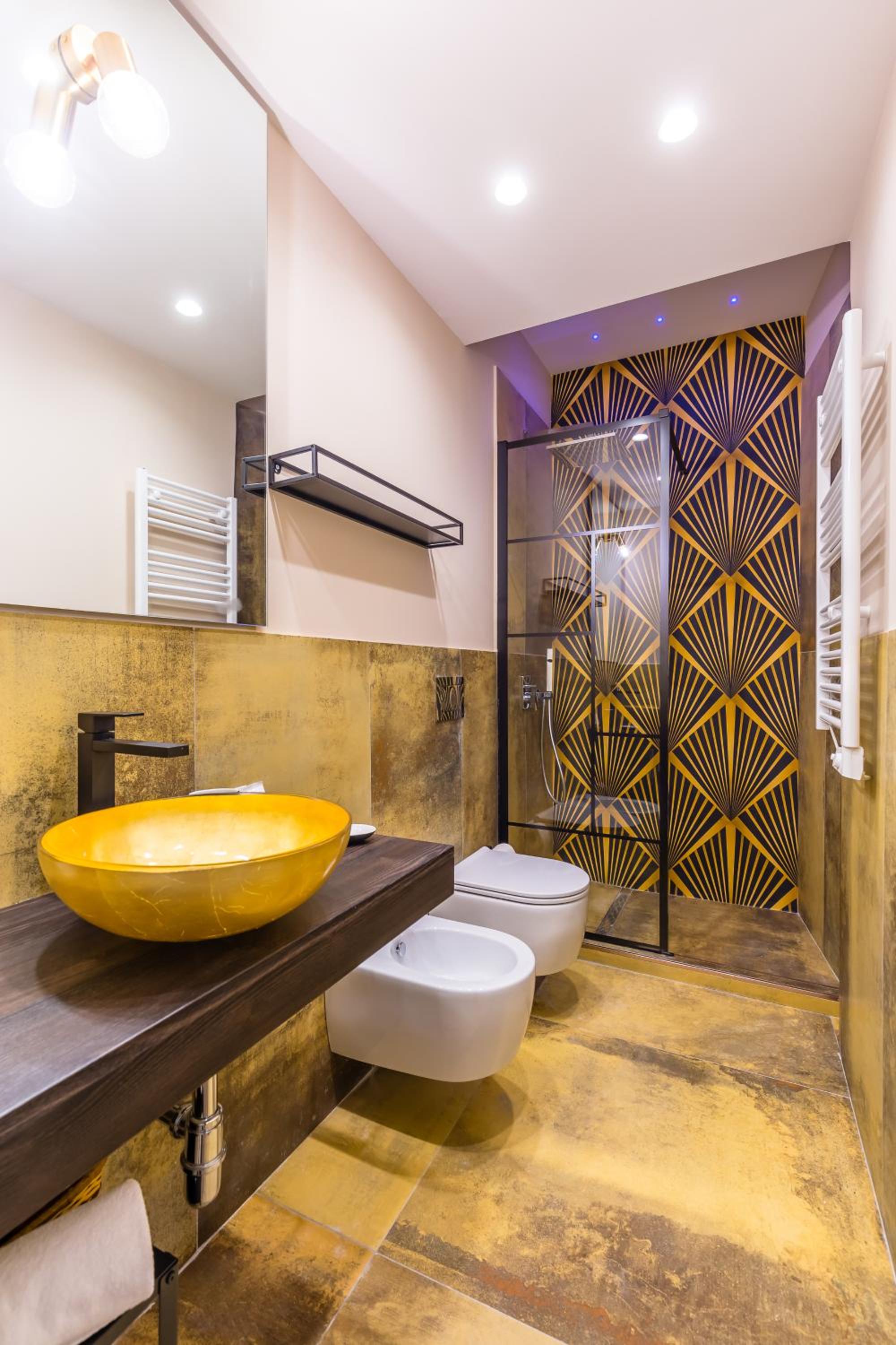 Golden Terrace at Historical Center by Napoliapartments
