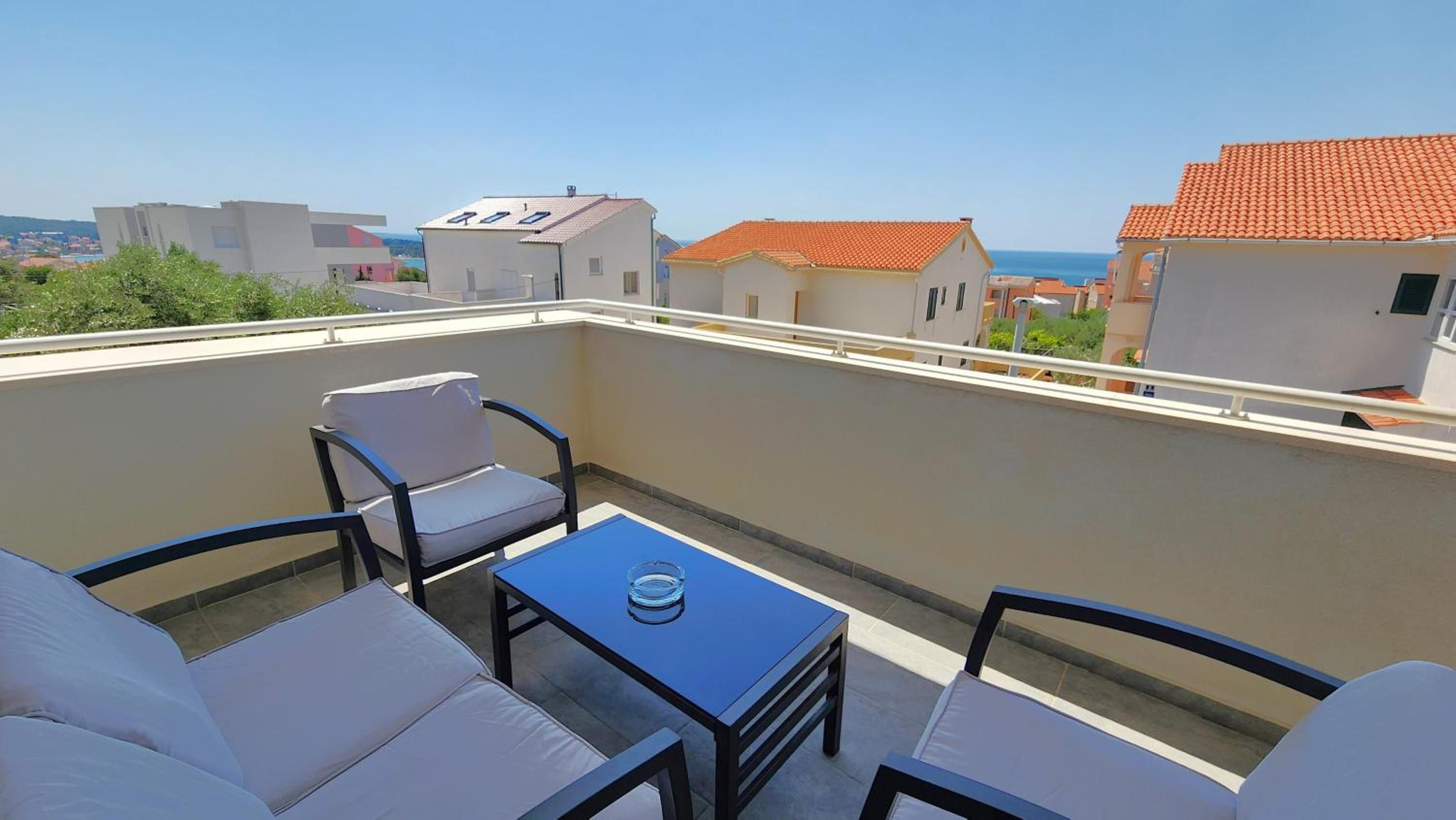 The Sands LUXE Pool Aparthotel view 5