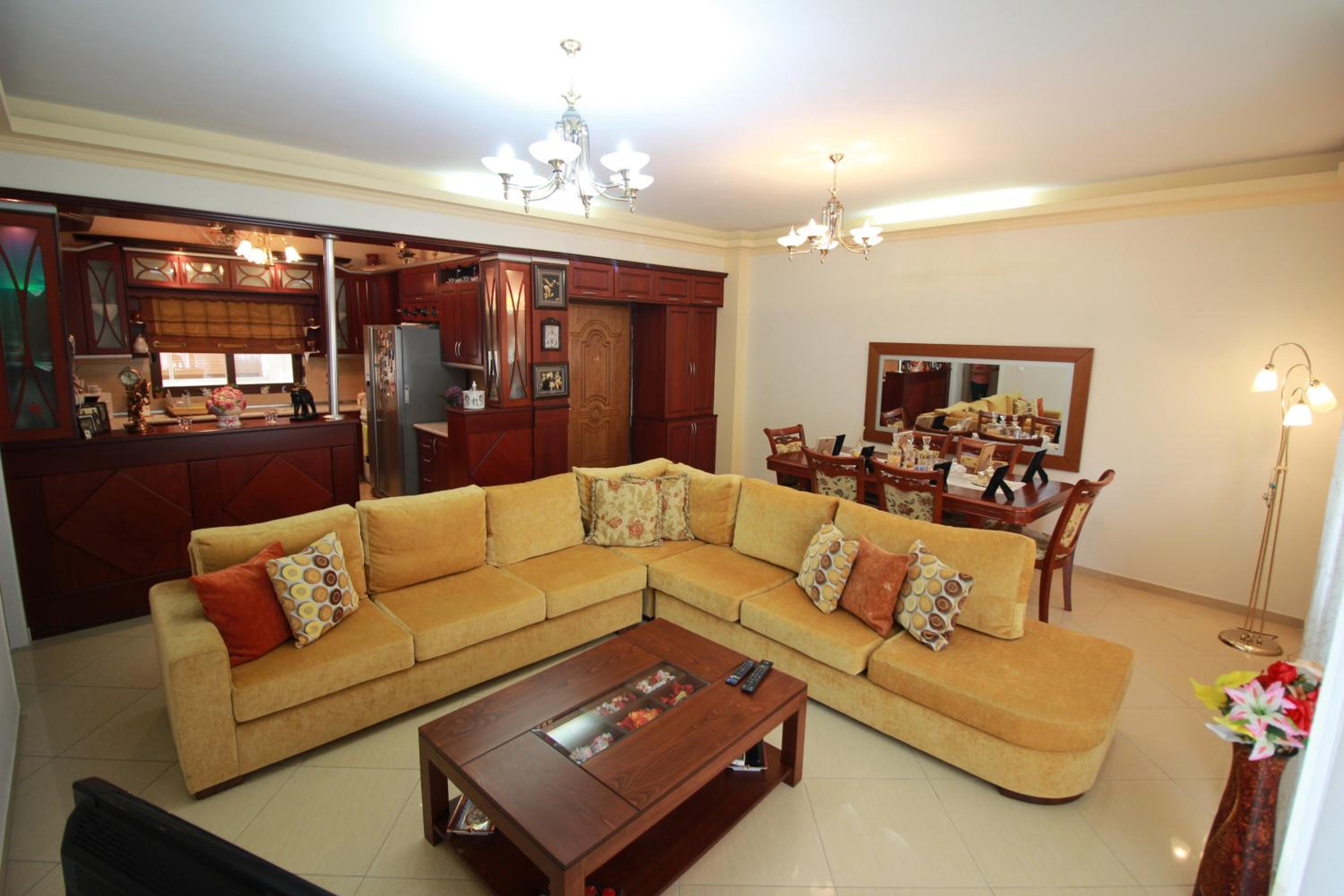 Elida Apartments