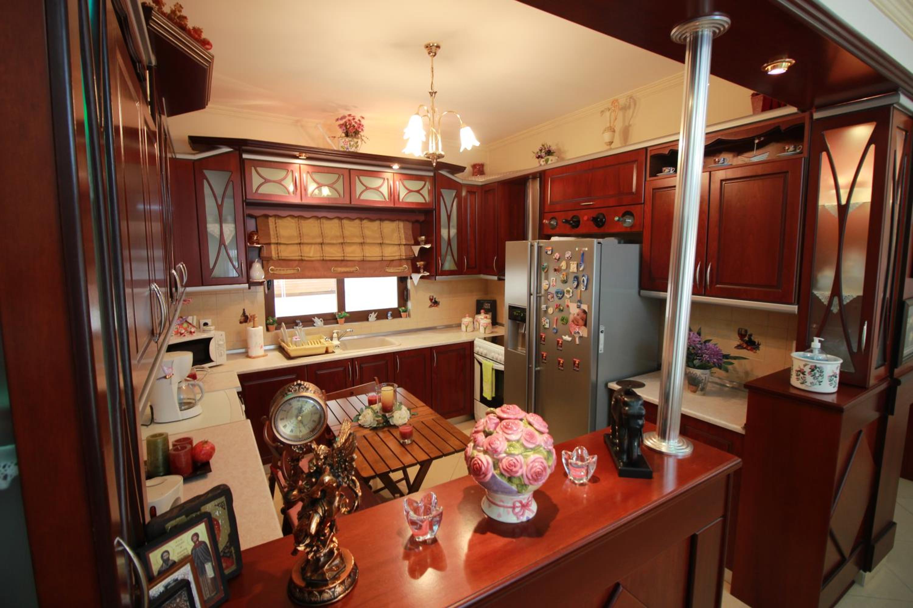 Elida Apartments